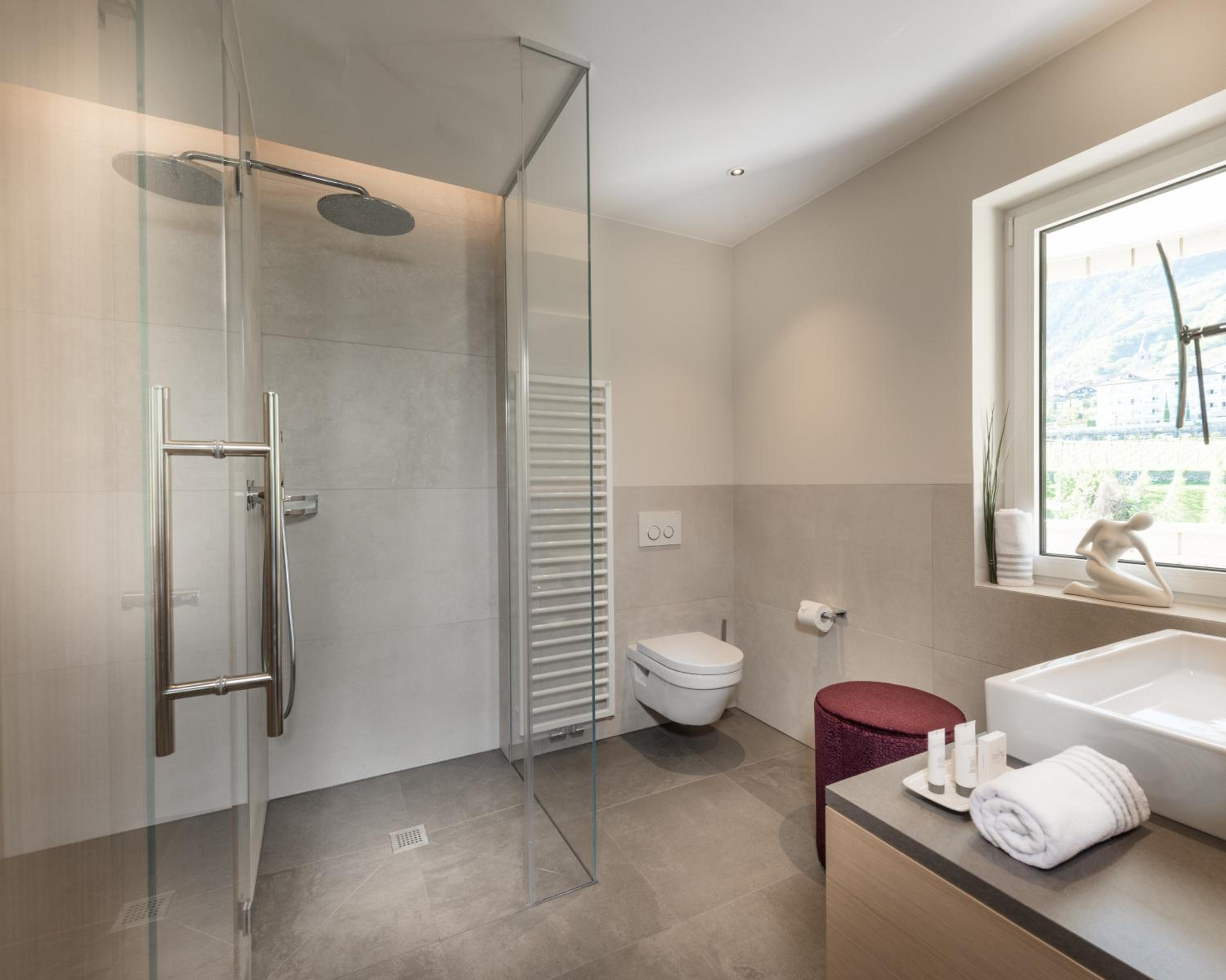 Deluxe Double Room with Balcony - Photo 2