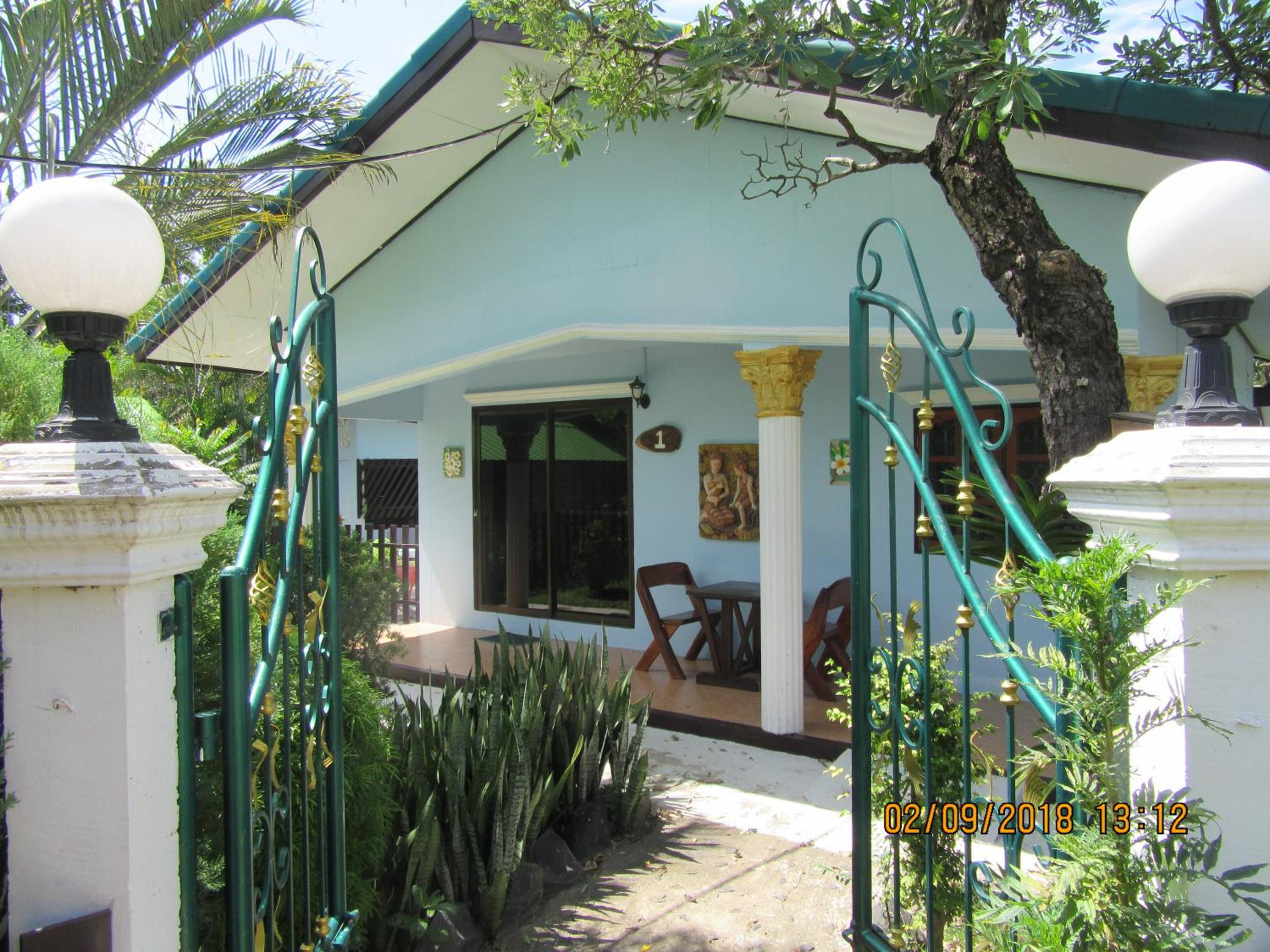 Family Bungalow - Photo 6