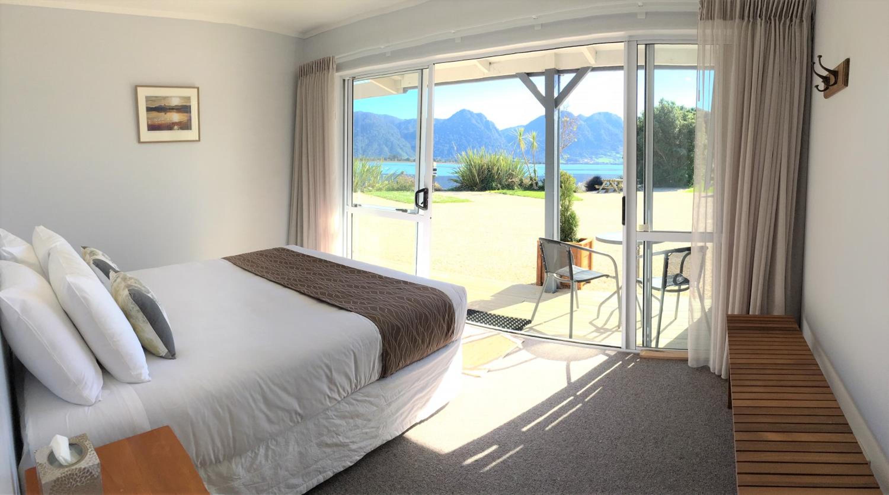 Apartment with Estuary Views photo 1