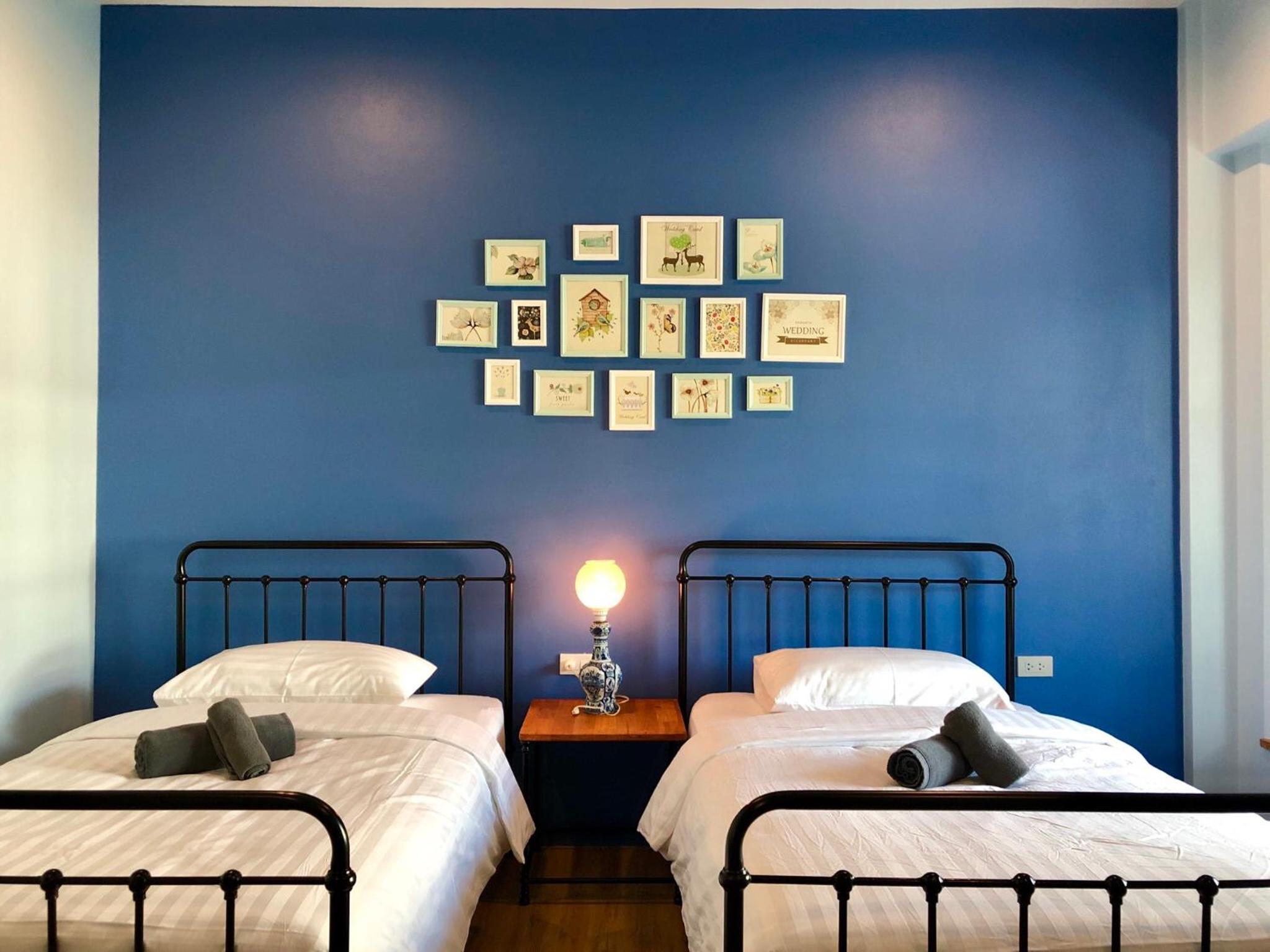 Twin Room - Photo 1