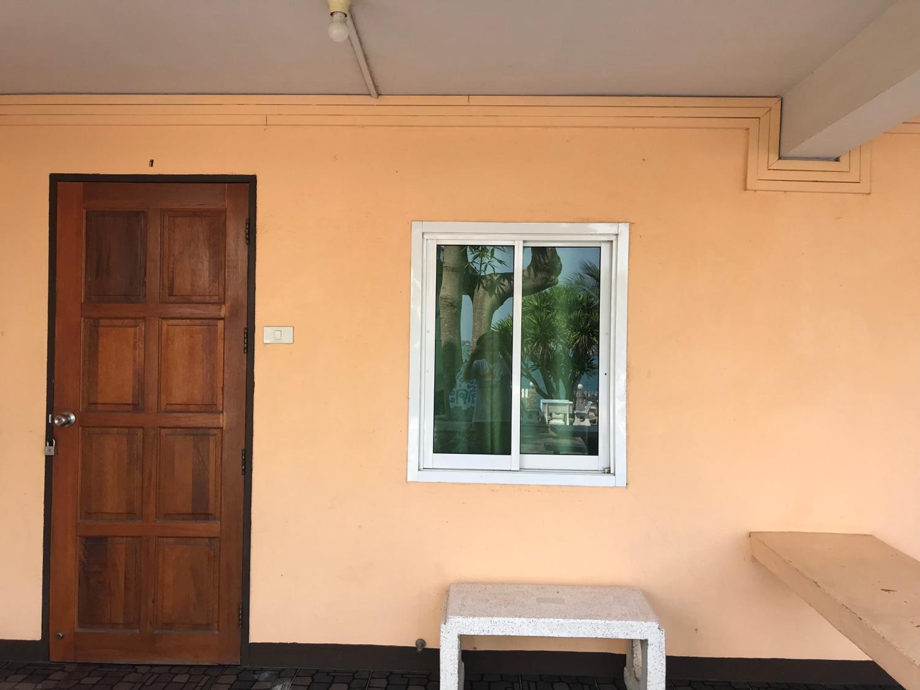 Twin Room - Photo 15