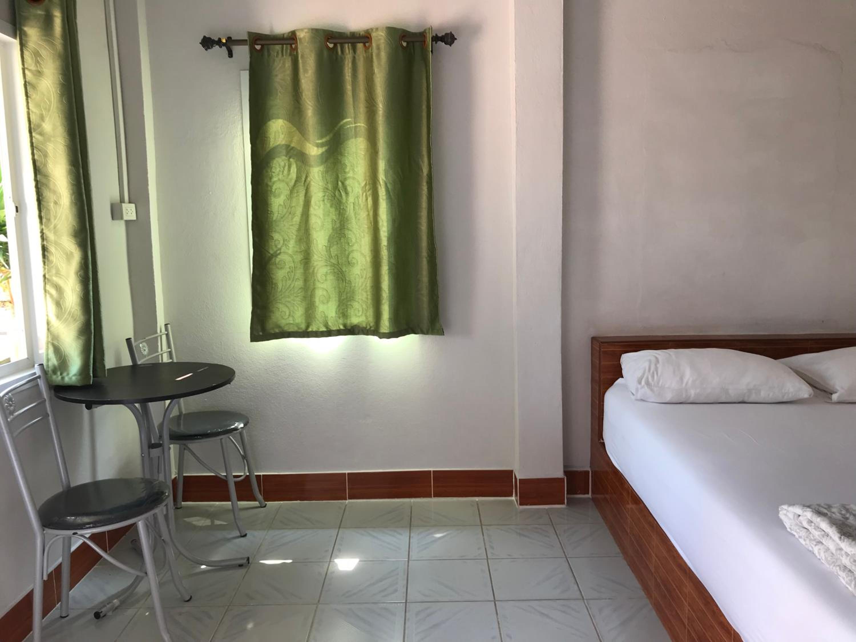 Double Room - Photo 18