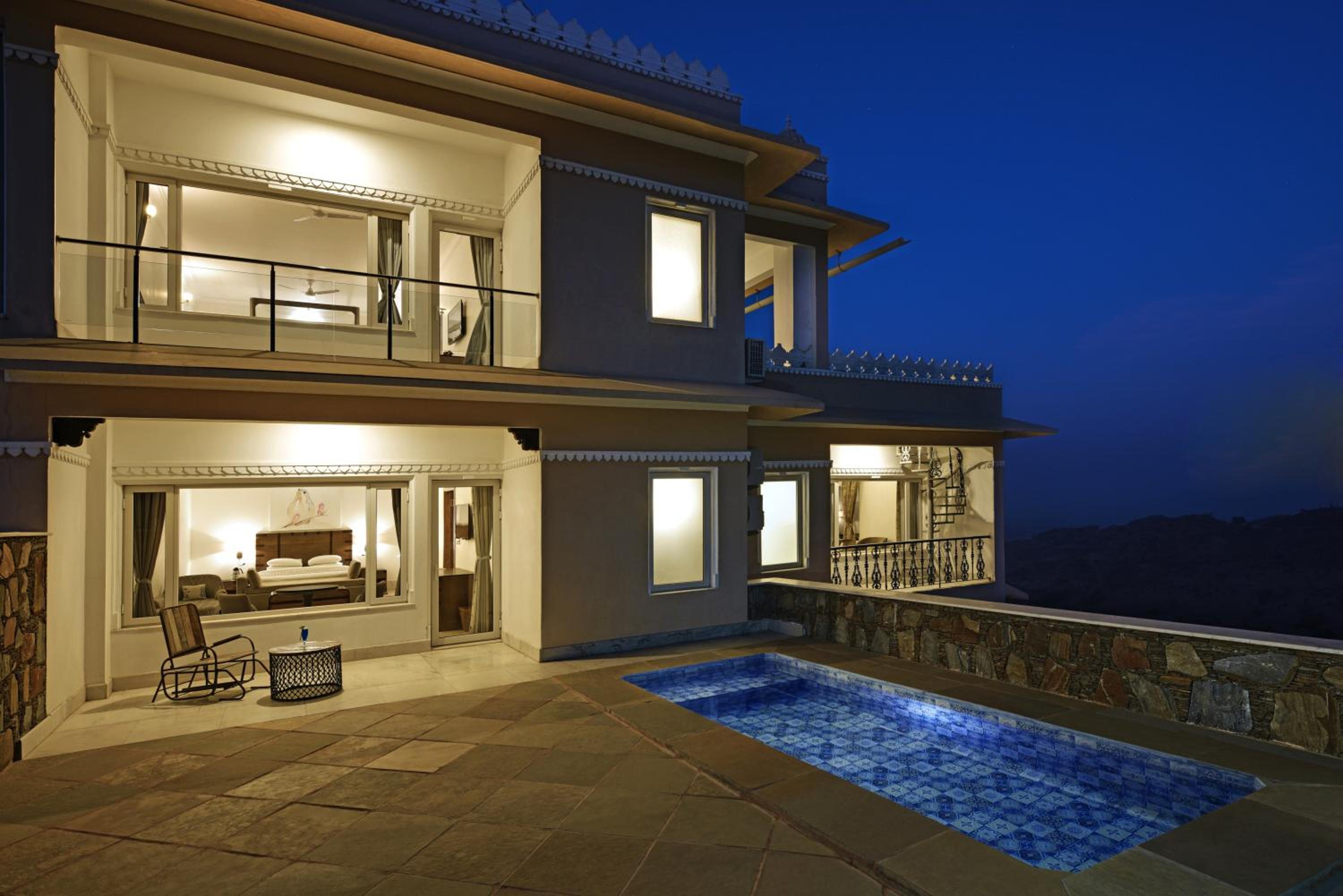 Plunge Pool Suite:: Early check in by 3 hrs till July'26