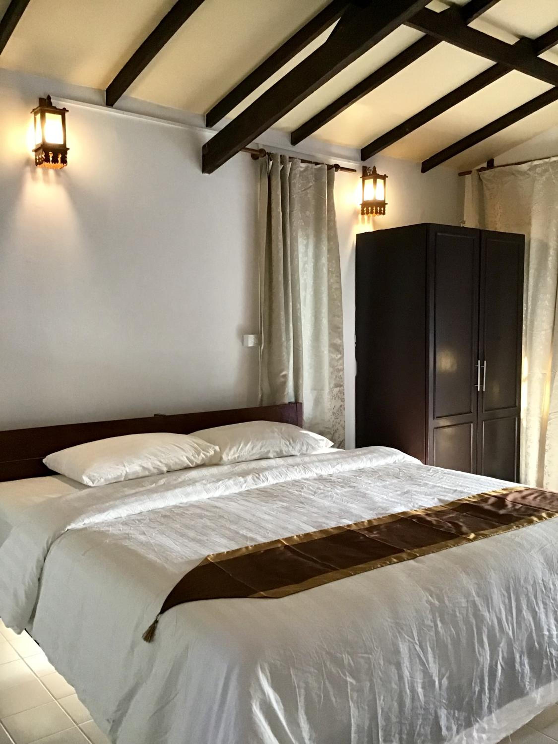 Deluxe Double Room with Partial Sea View photo 1