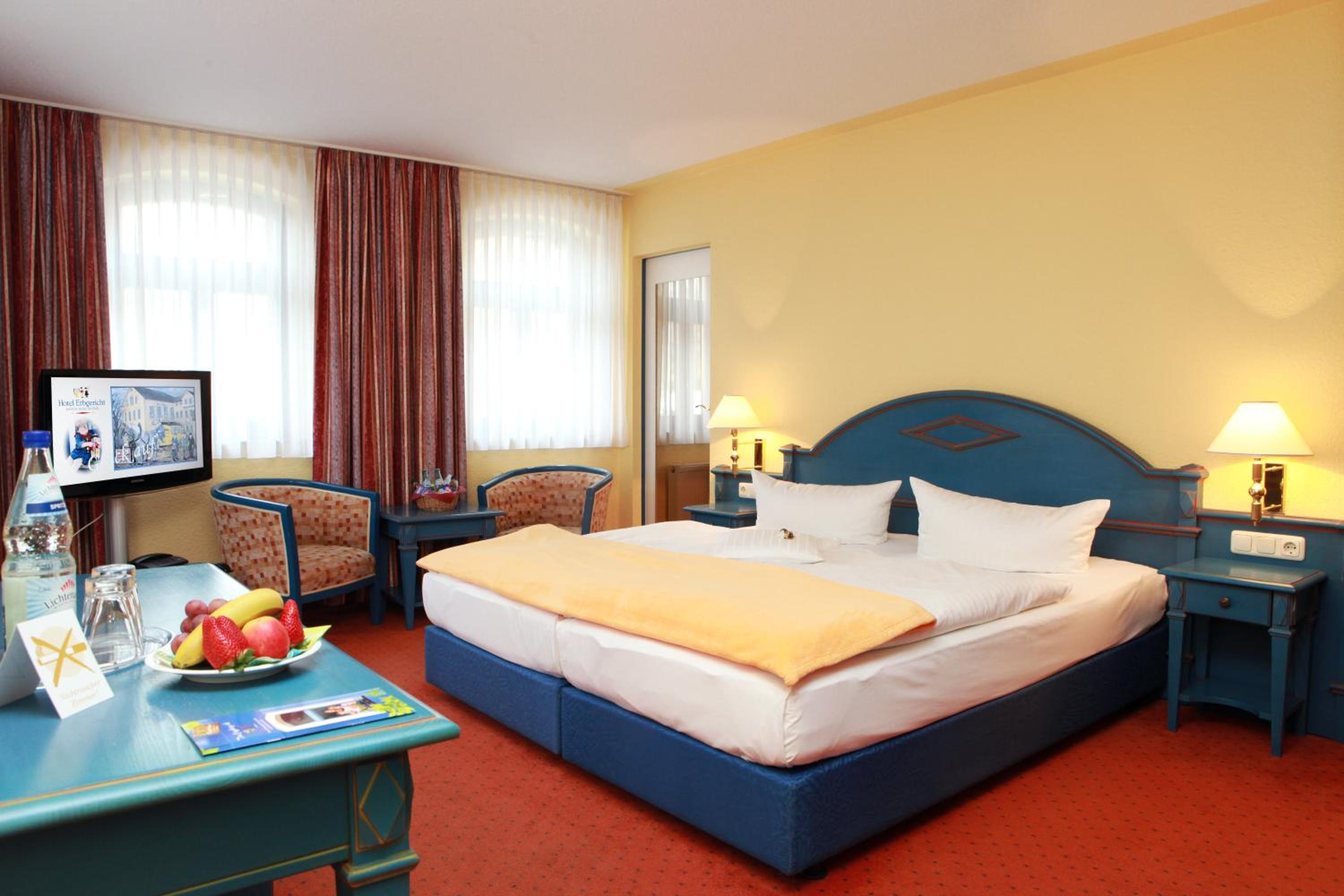Large Double Room photo 1