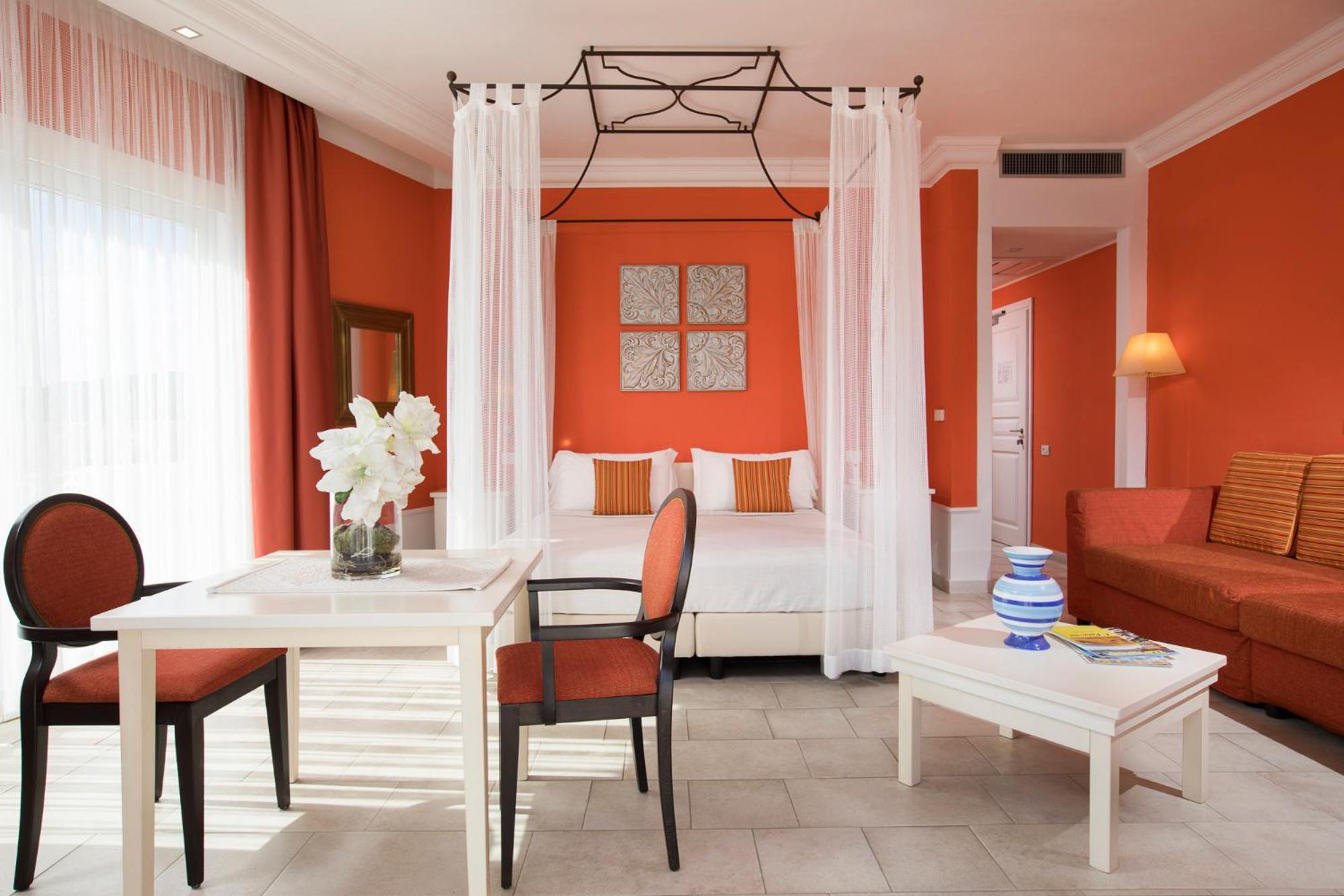 Suite with Sea View - Photo 6