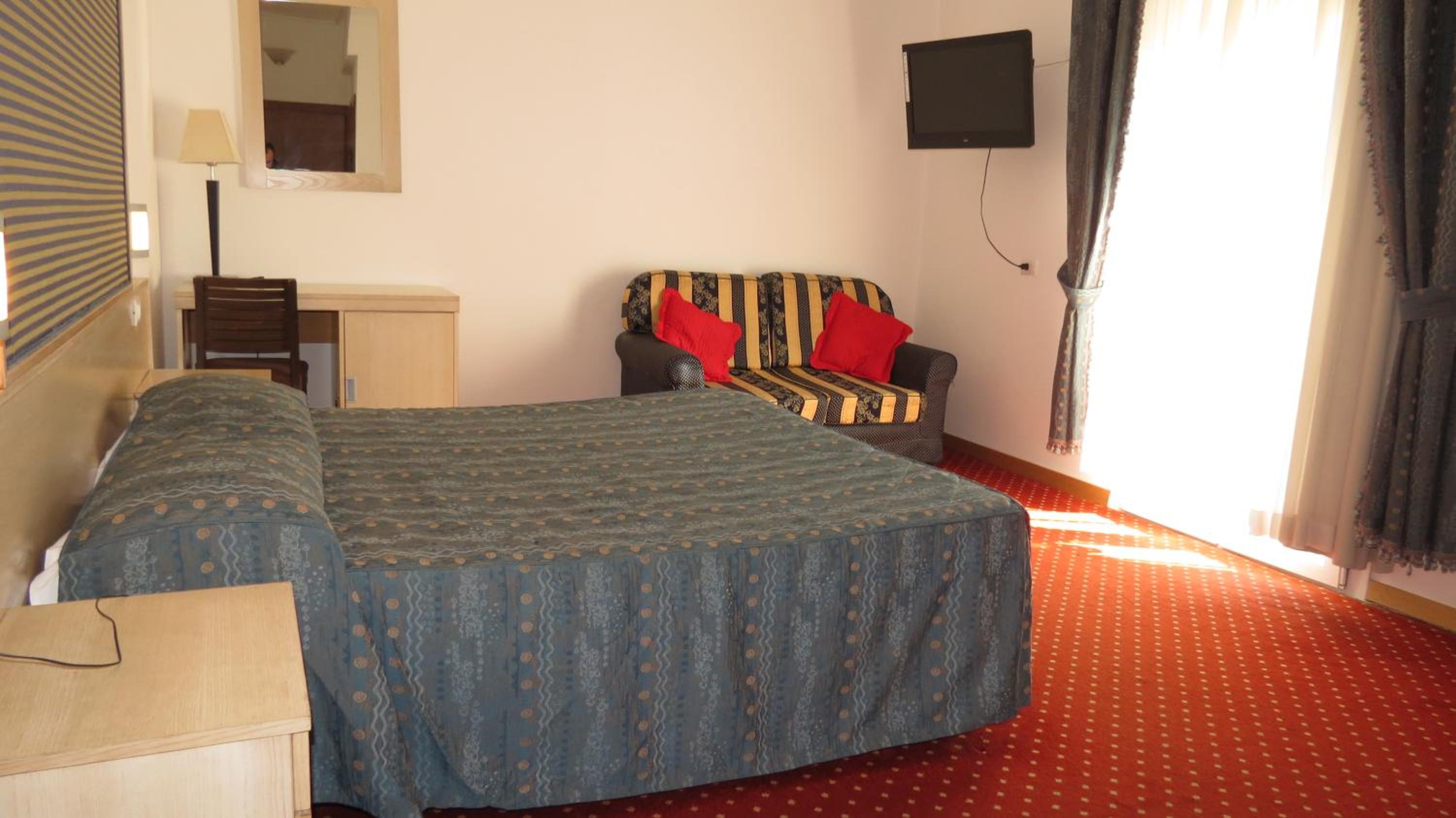 Double Room - Photo 3