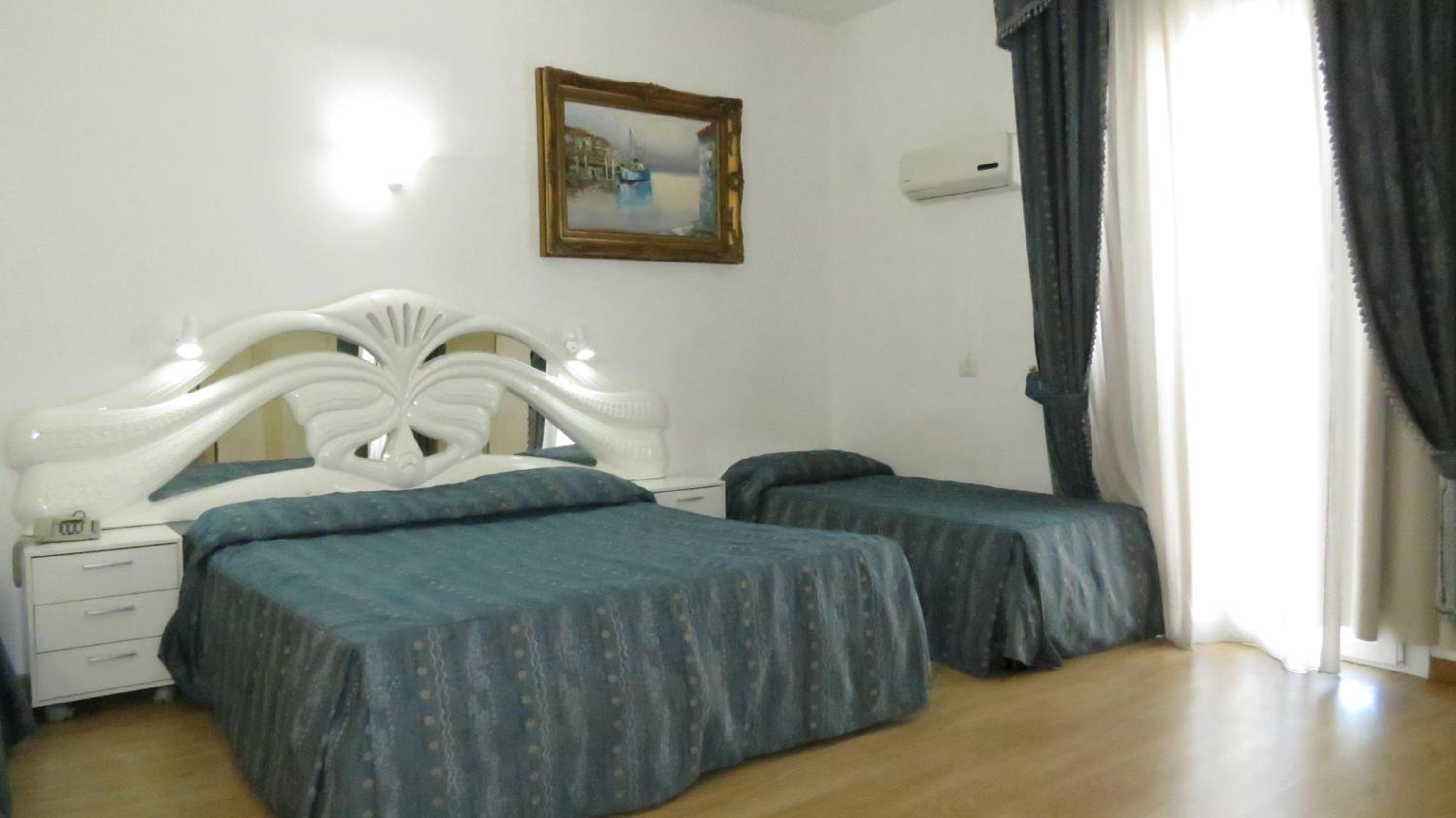 Triple Room - Photo 2