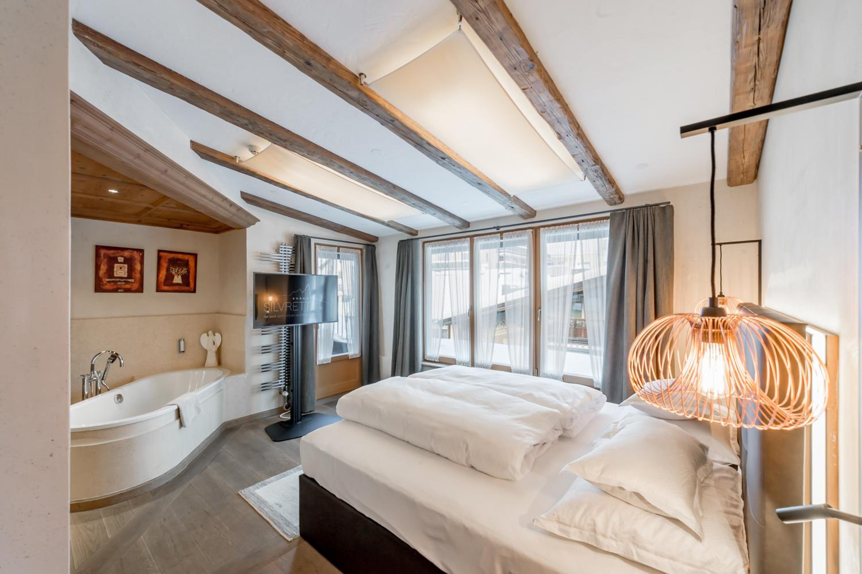 Superior Suite photo 2