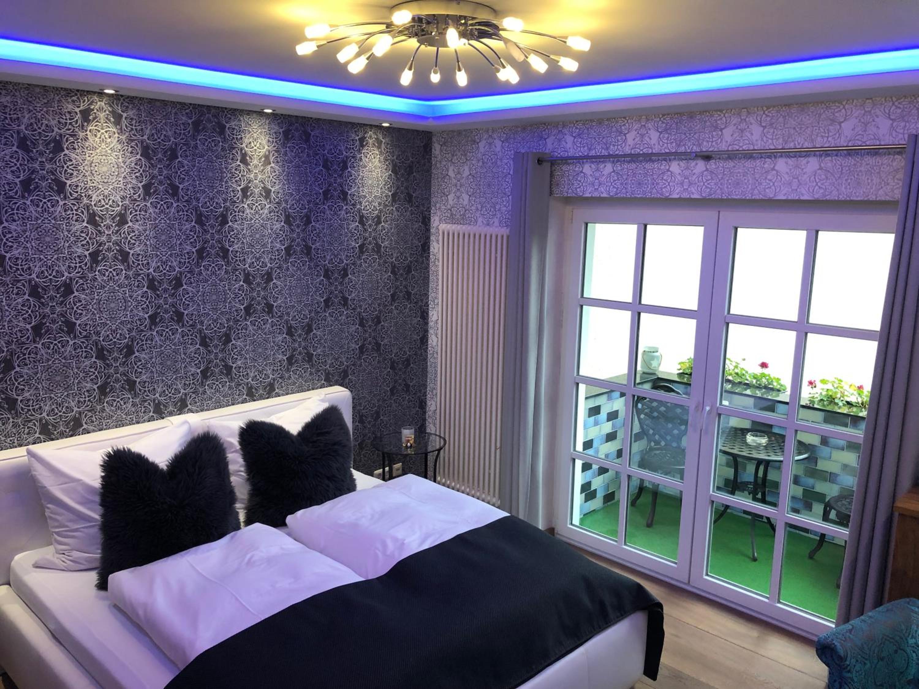 Apartment with Garden View - Photo 40