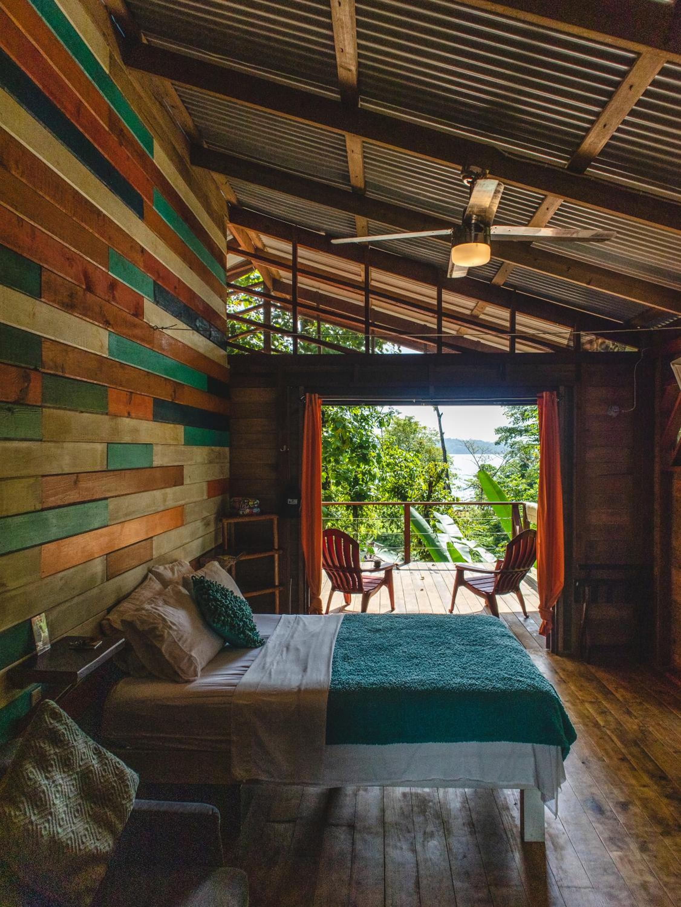 Queen Room with Balcony photo 3