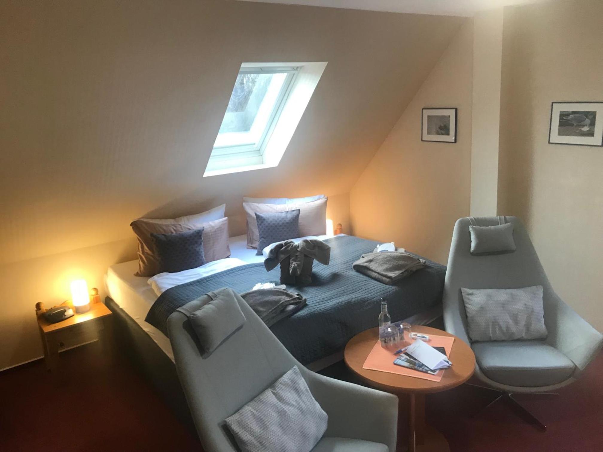 Double Room - Photo 9