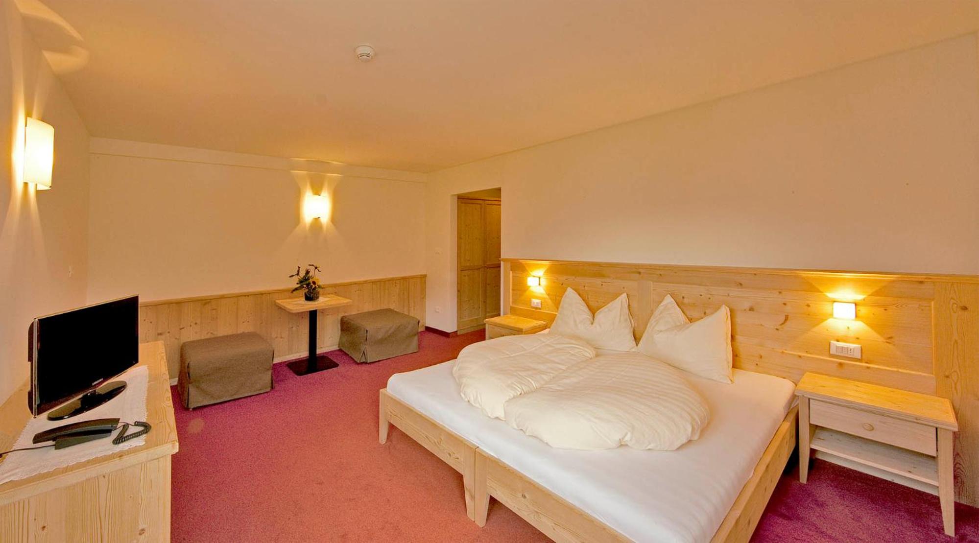 Double Room - Photo 5
