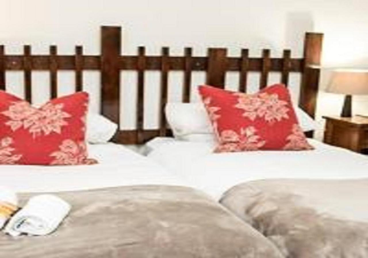 Deluxe Twin Room photo 1