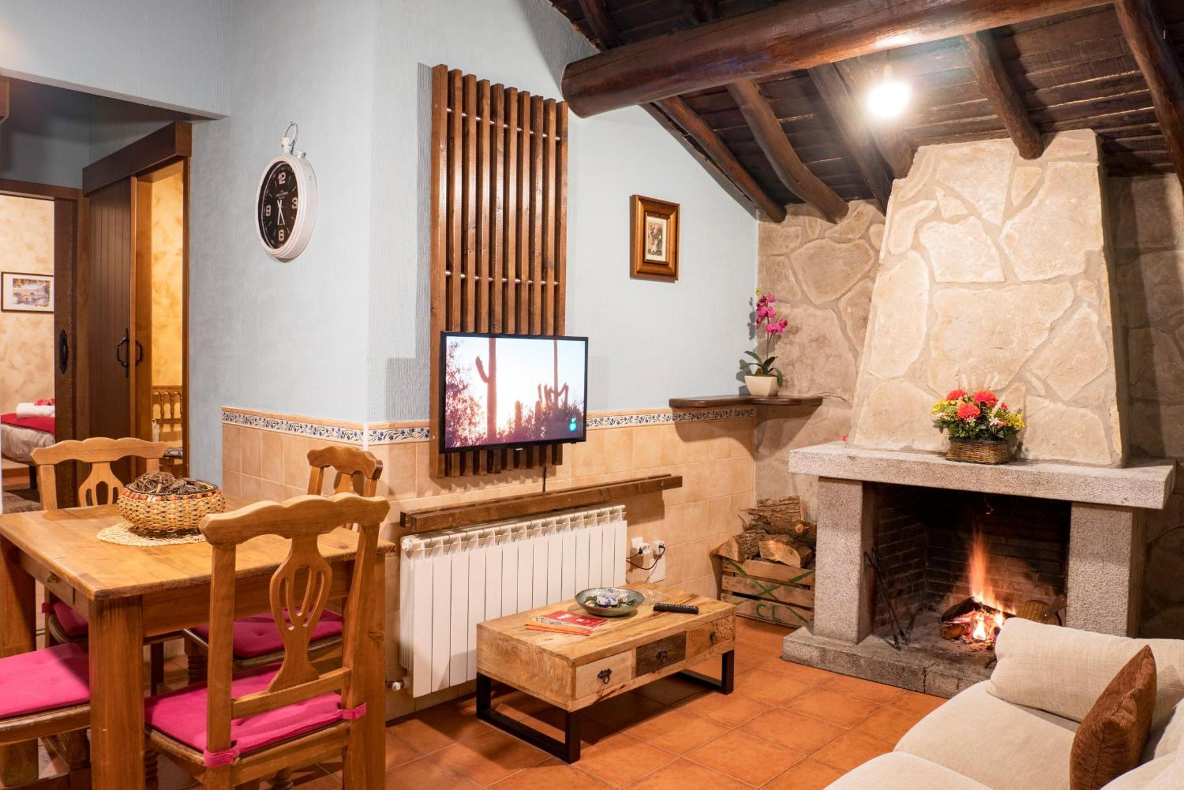 Two-Bedroom House photo 2