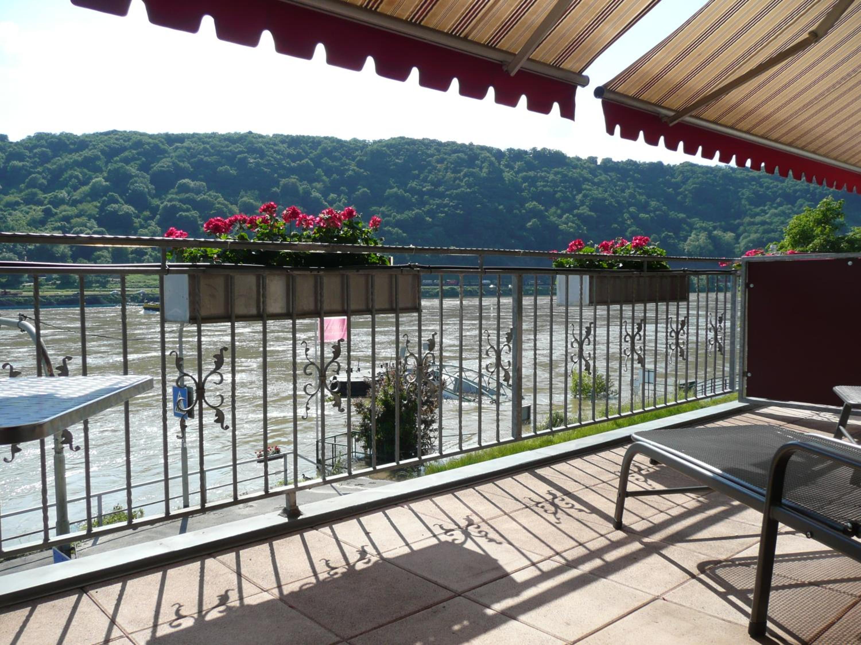 Comfort Room with River View