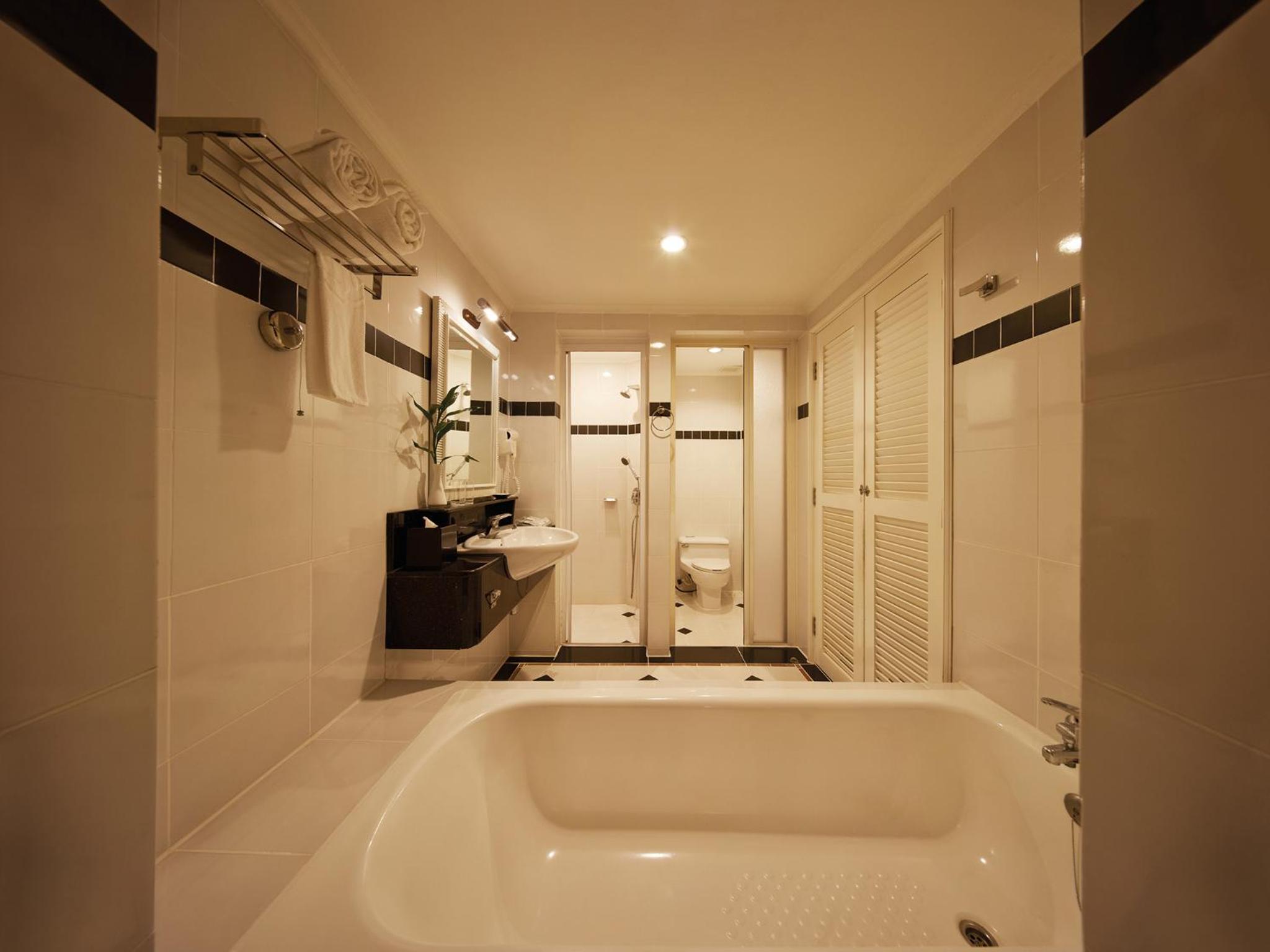 Soak up the Sun & Sea – Premier Room photo 1