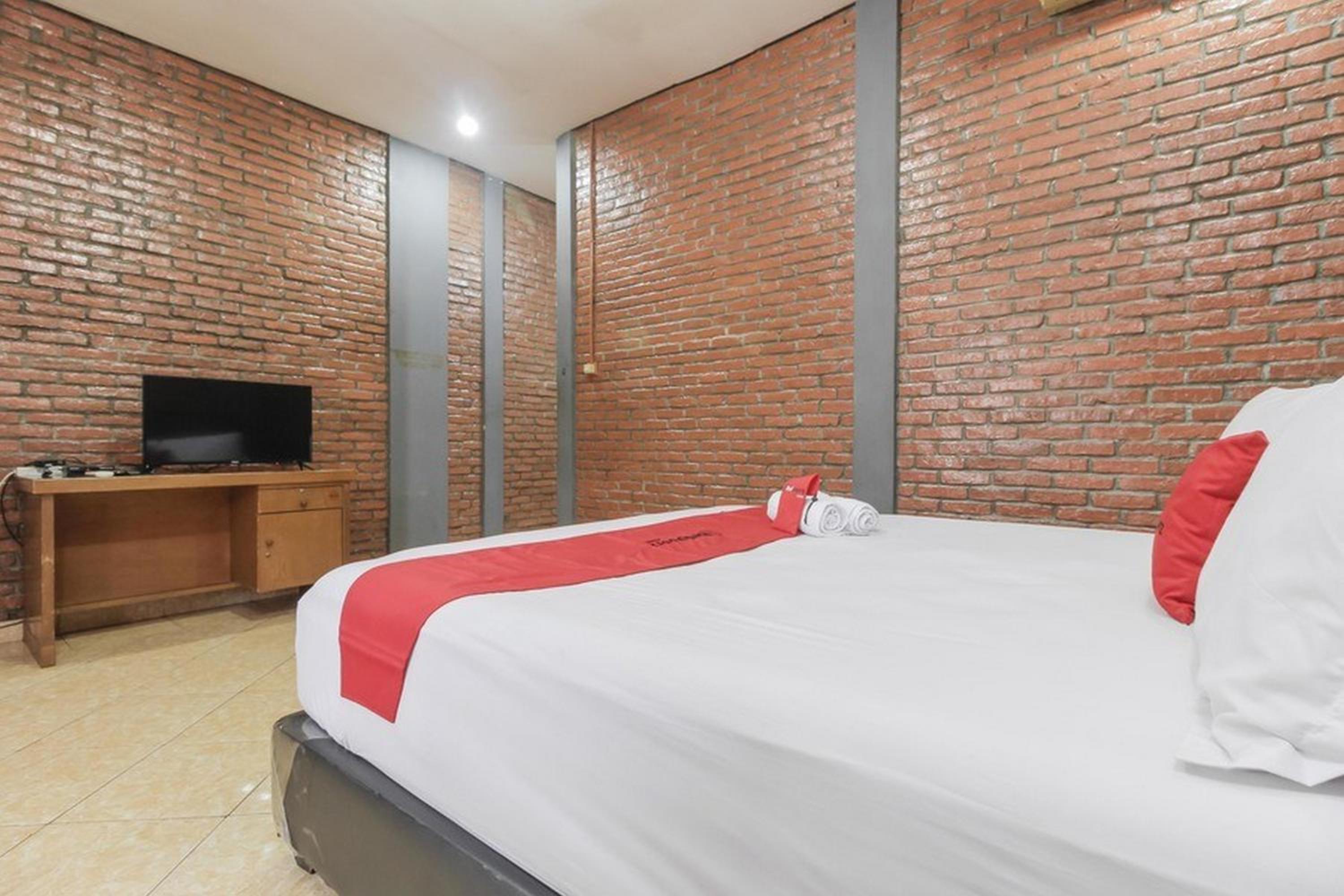 Standard Double Room - Photo 4