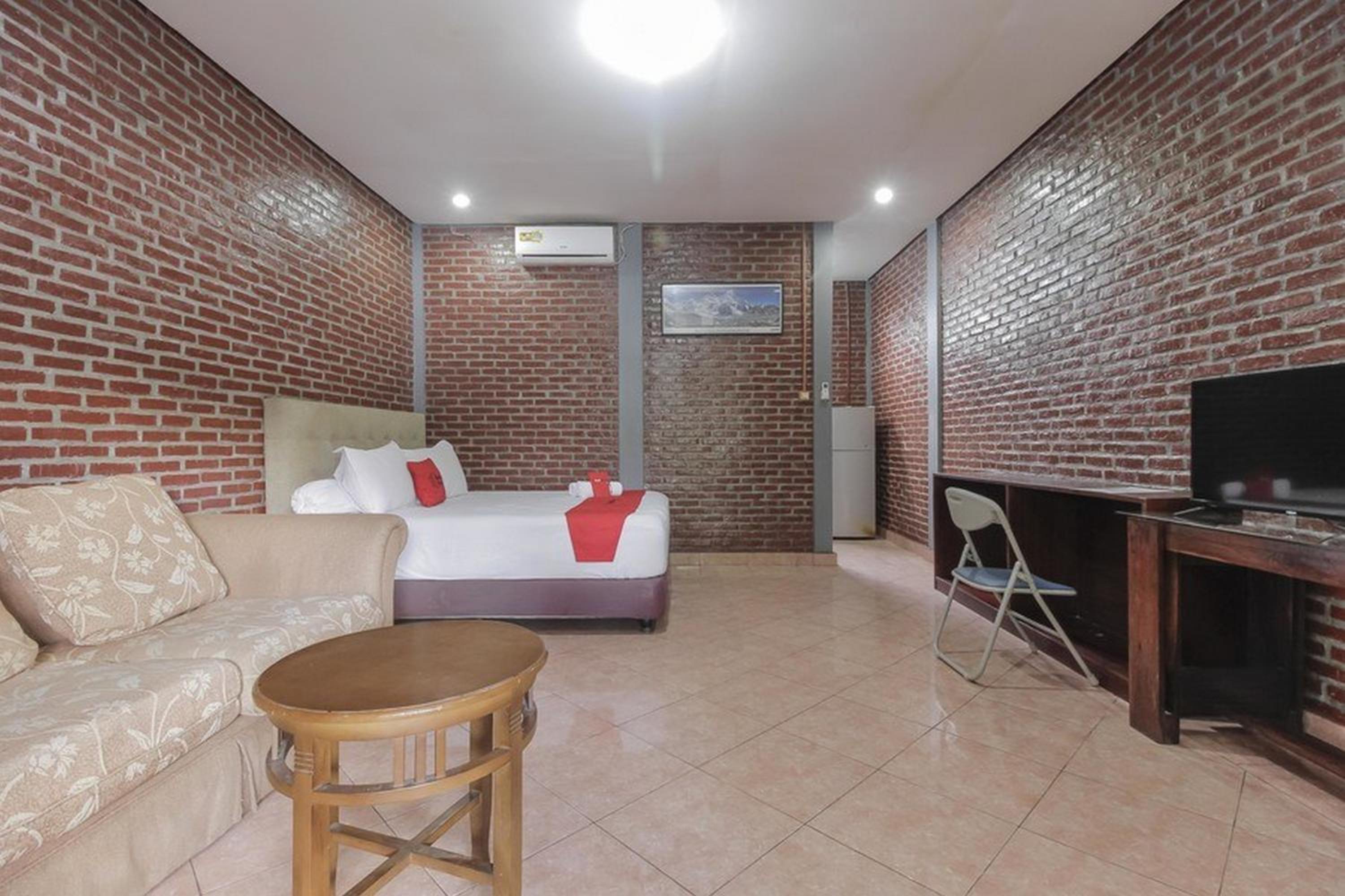 Deluxe Double Room - Photo 7