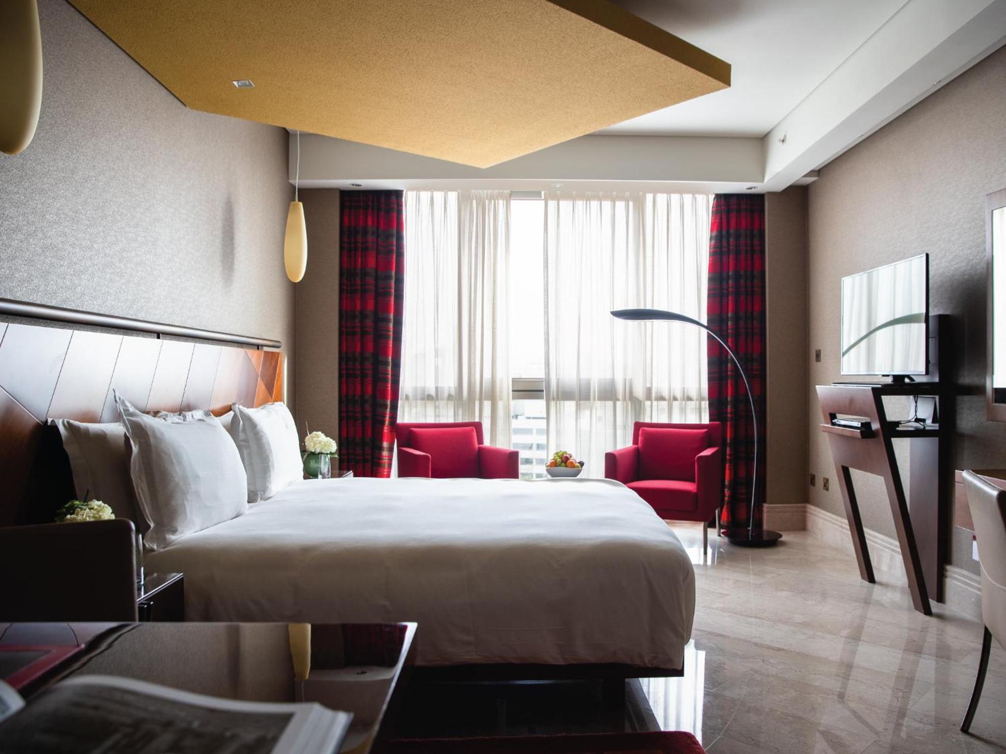 Deluxe Room, Riva Beach Club Access