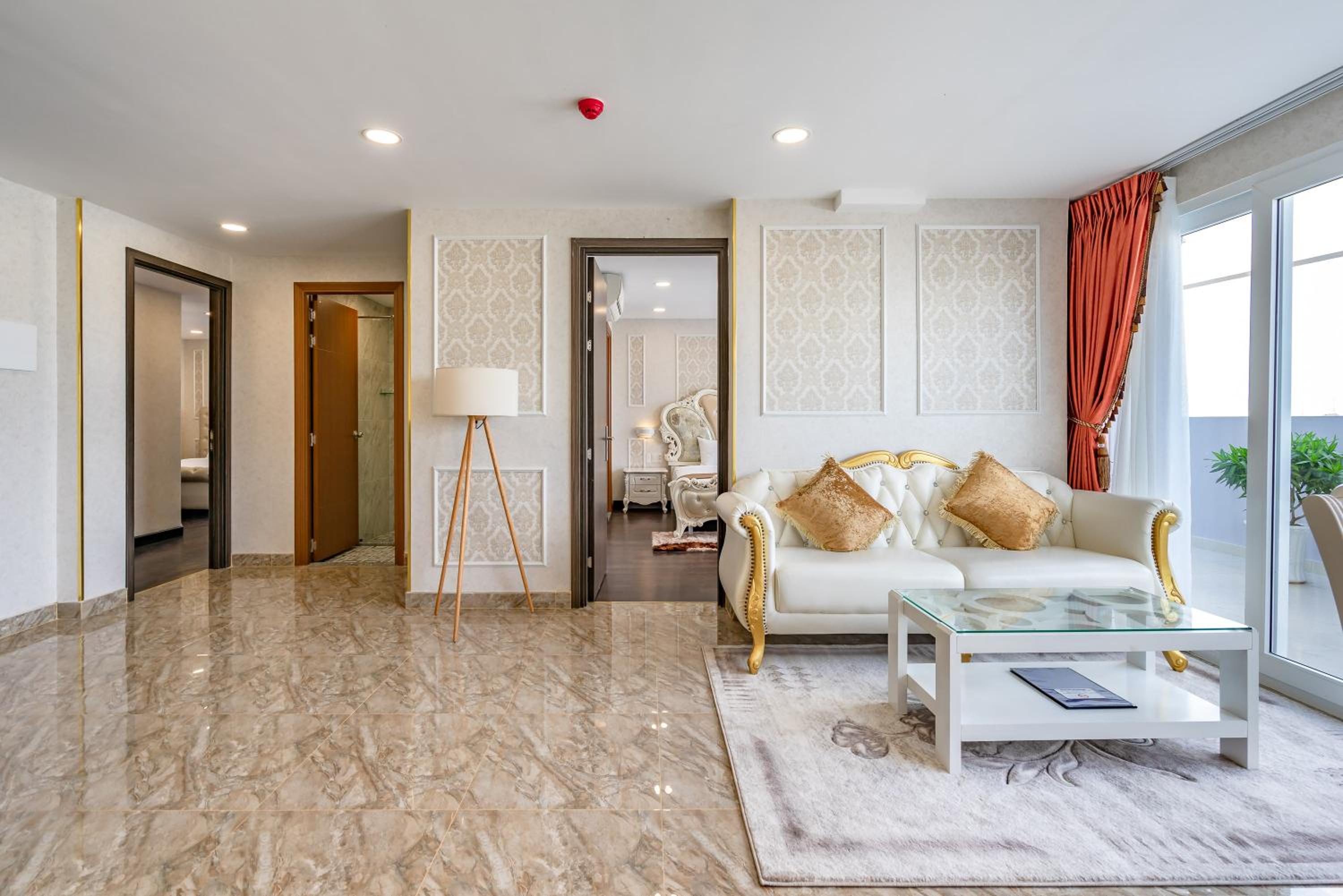 Penthouse Apartment photo 2