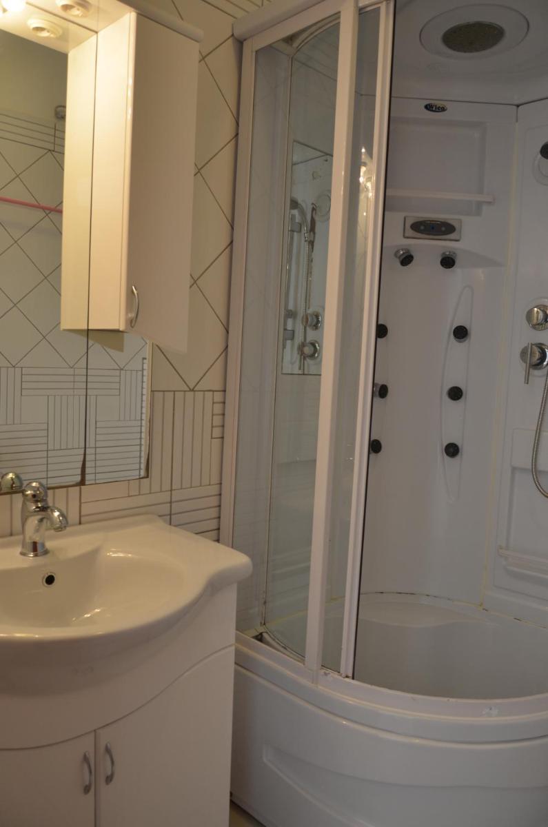 Two-Bedroom Apartment with Balcony and Sea View No.10 photo 3