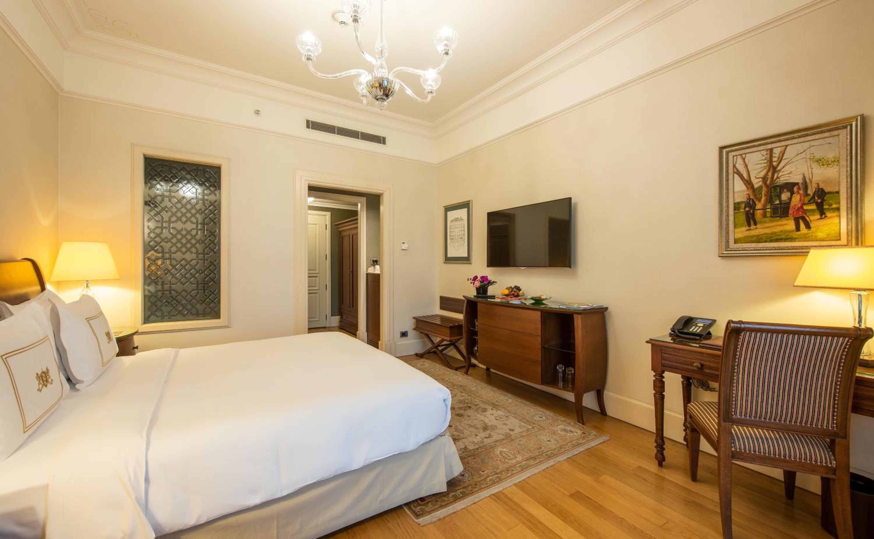 Deluxe Pera Side Room King - Photo 4