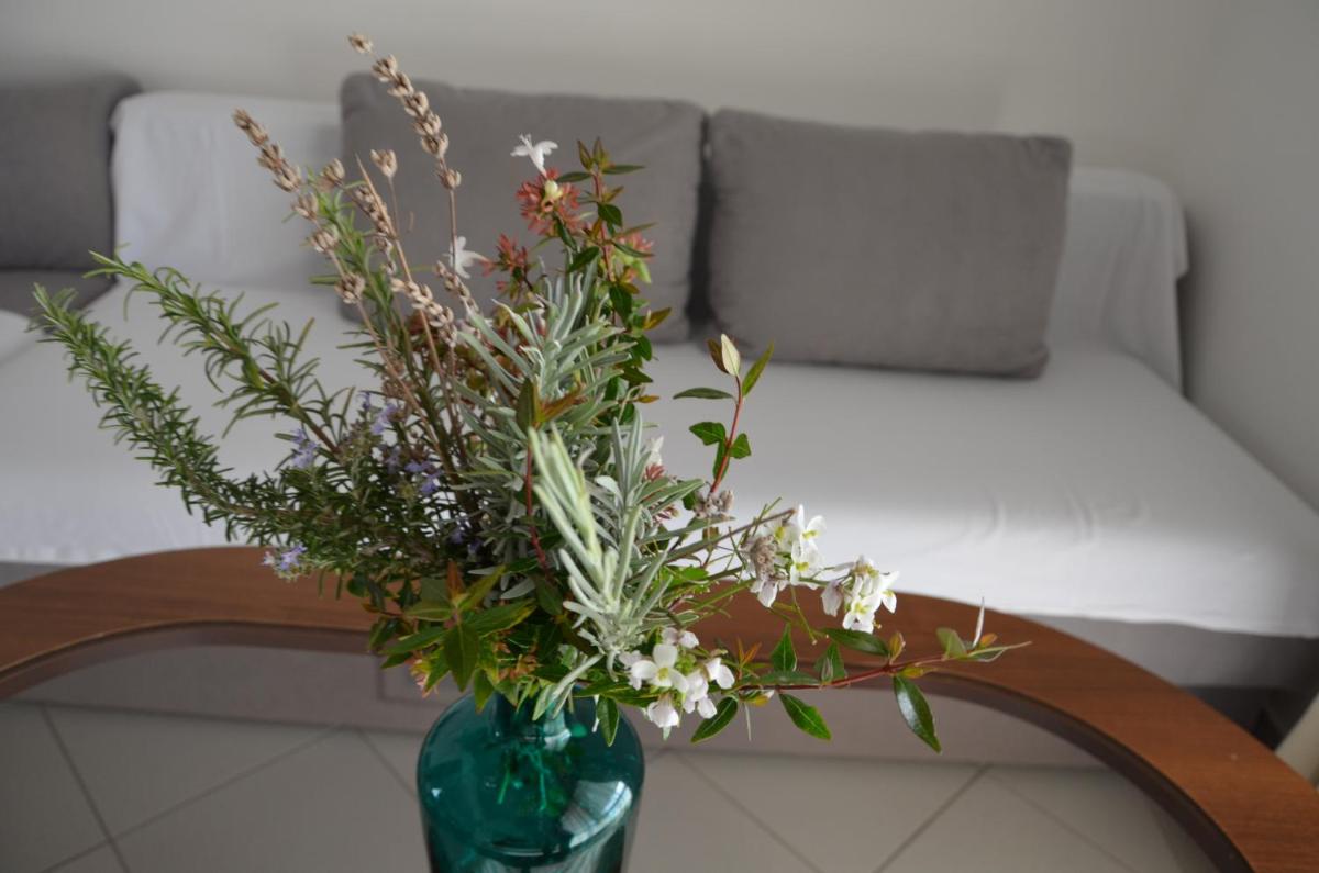 One-Bedroom Apartment with Balcony and Sea View - Br. 6 photo 2