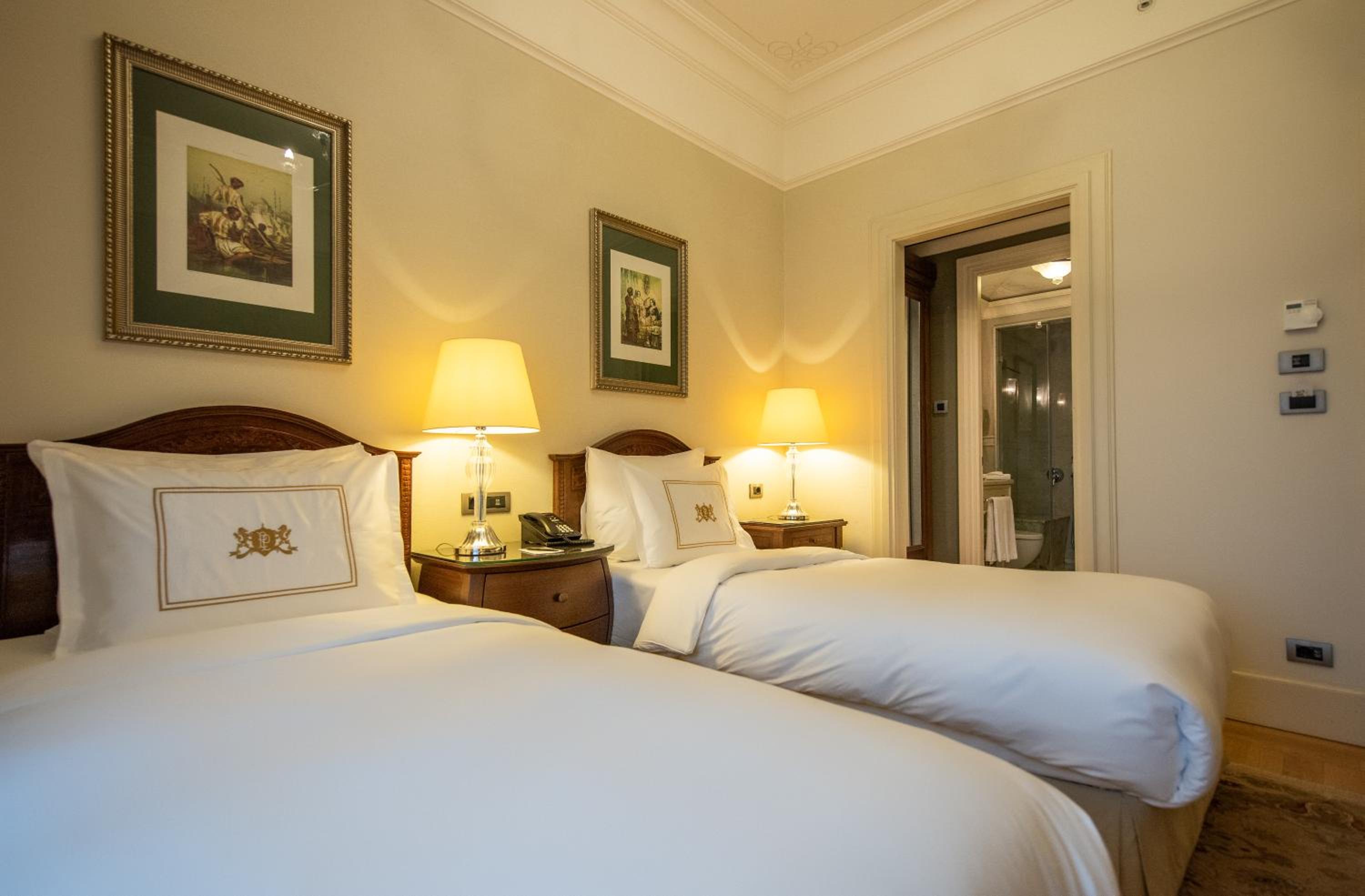 Deluxe Pera Side Room Twin - Photo 3