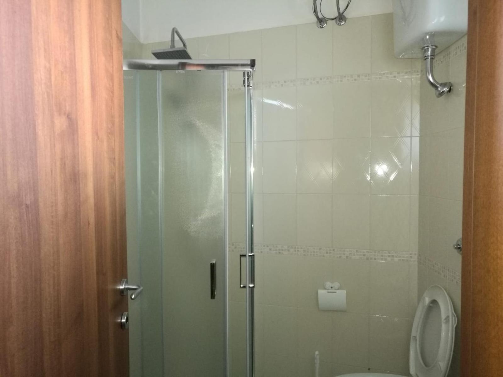 Double Room with Shared Bathroom photo 2