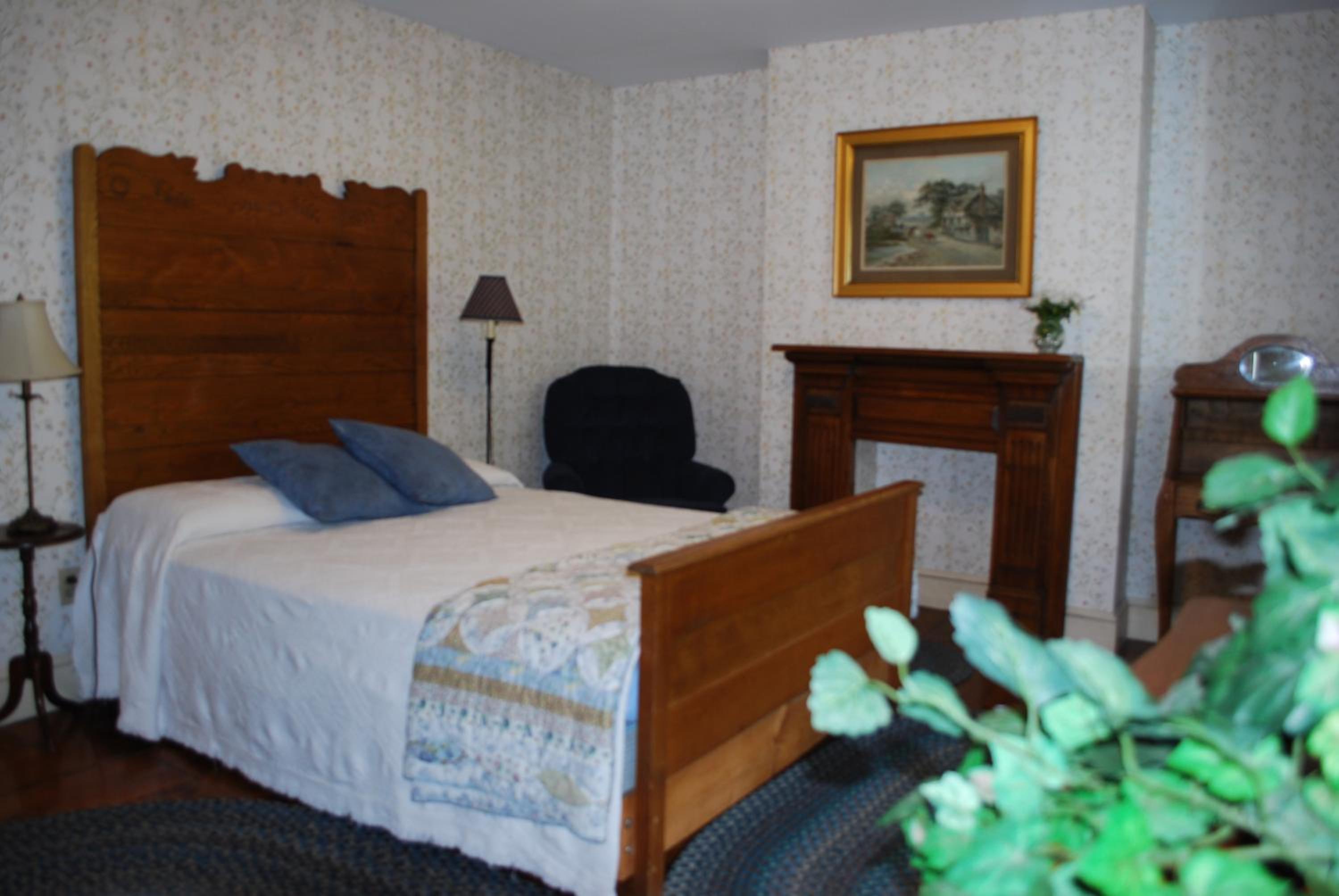 Queen Room photo 1