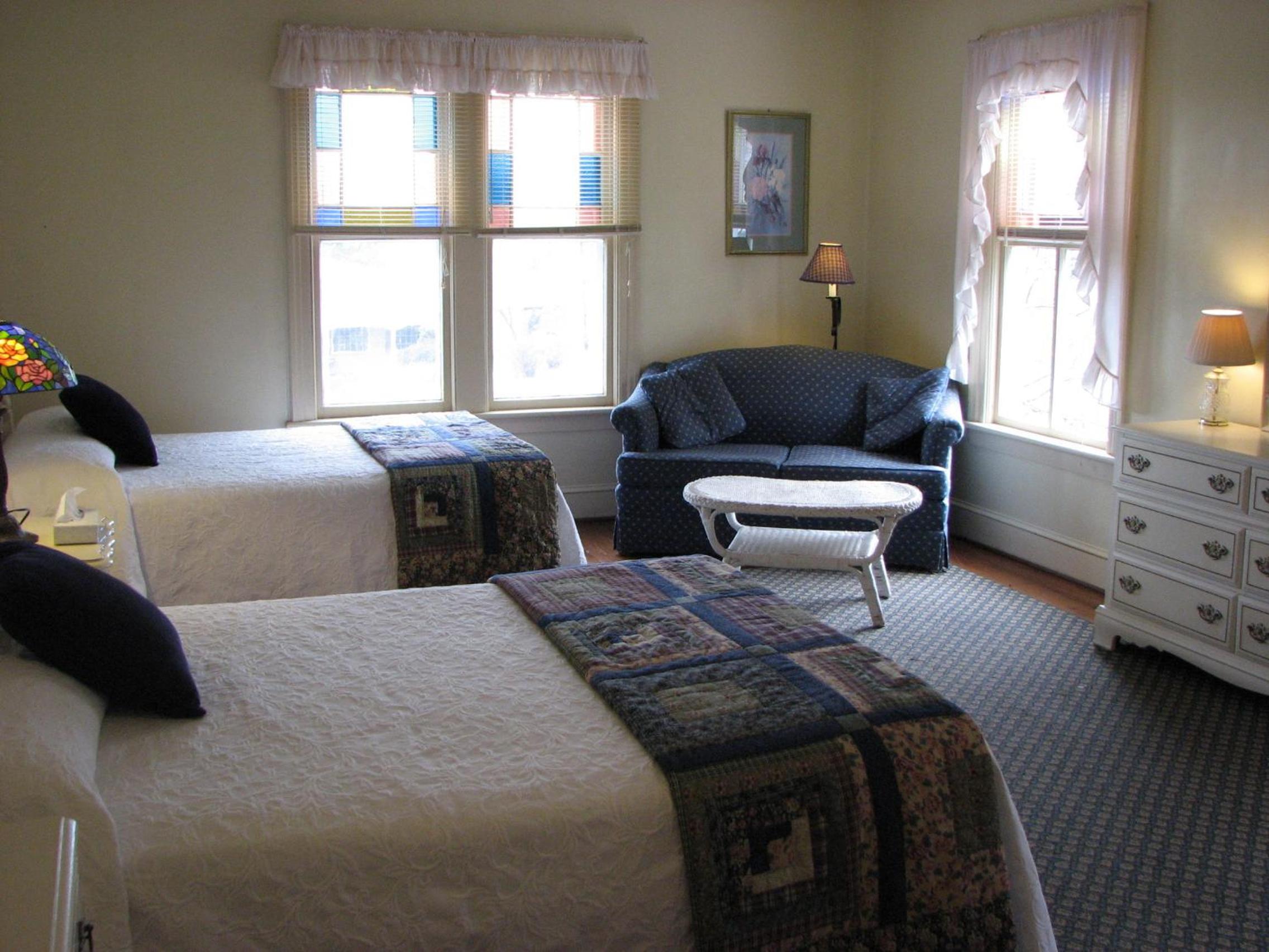 Double Room with Two Double Beds photo 1