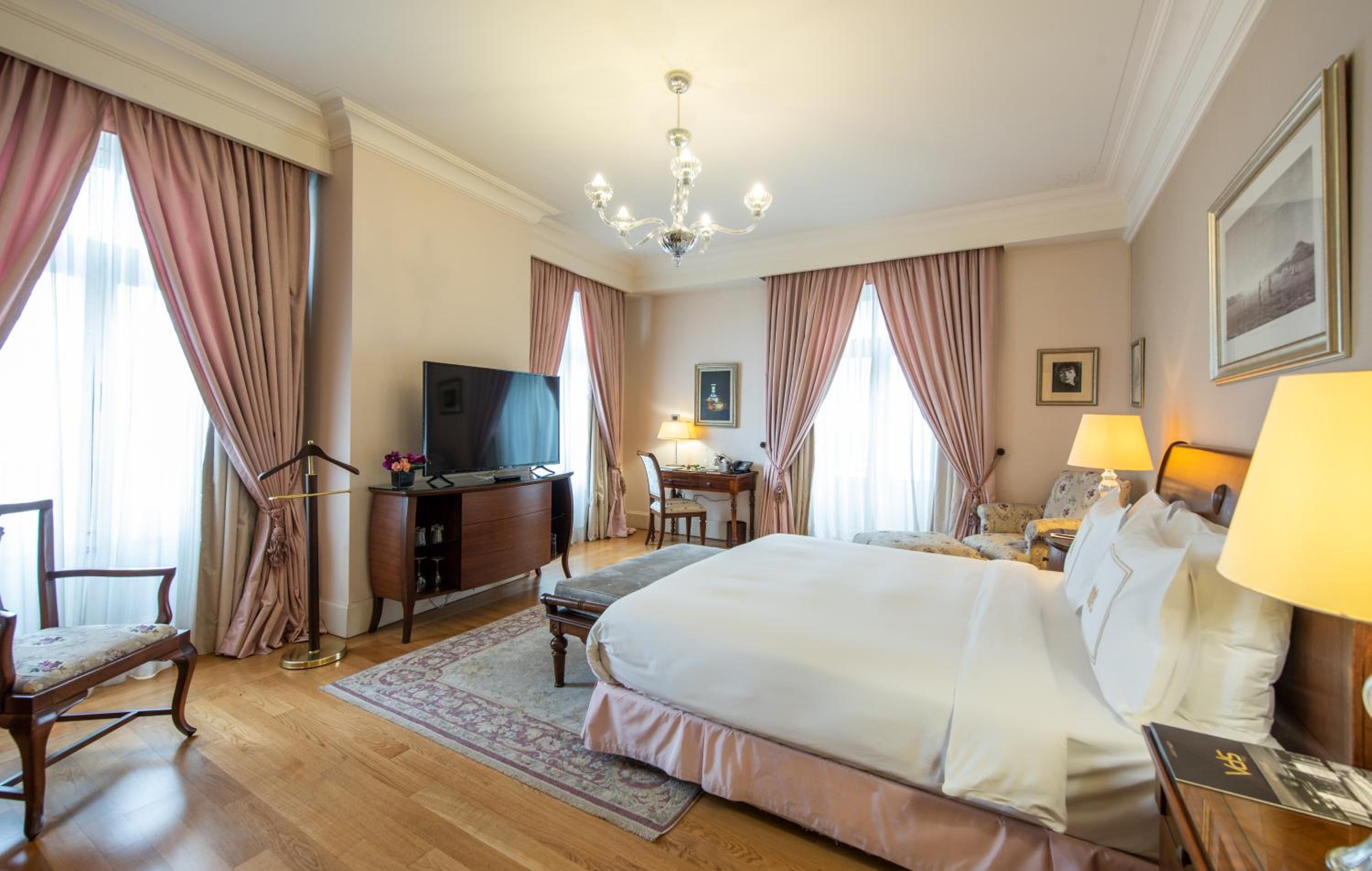 Greta Garbo Corner Room