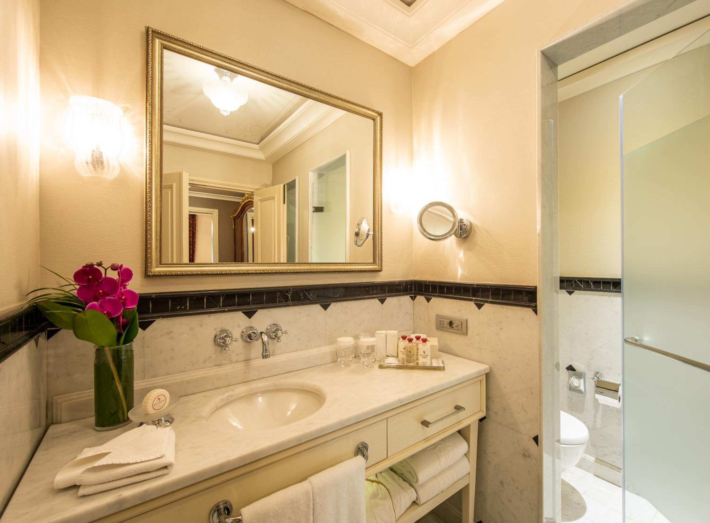 Deluxe Golden Horn Side Room Twin - Photo 2