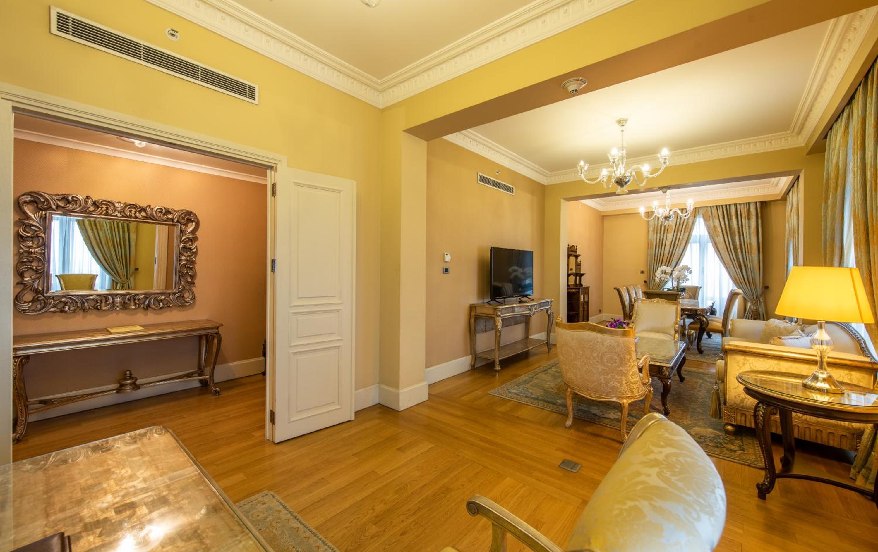 Presidential Suite