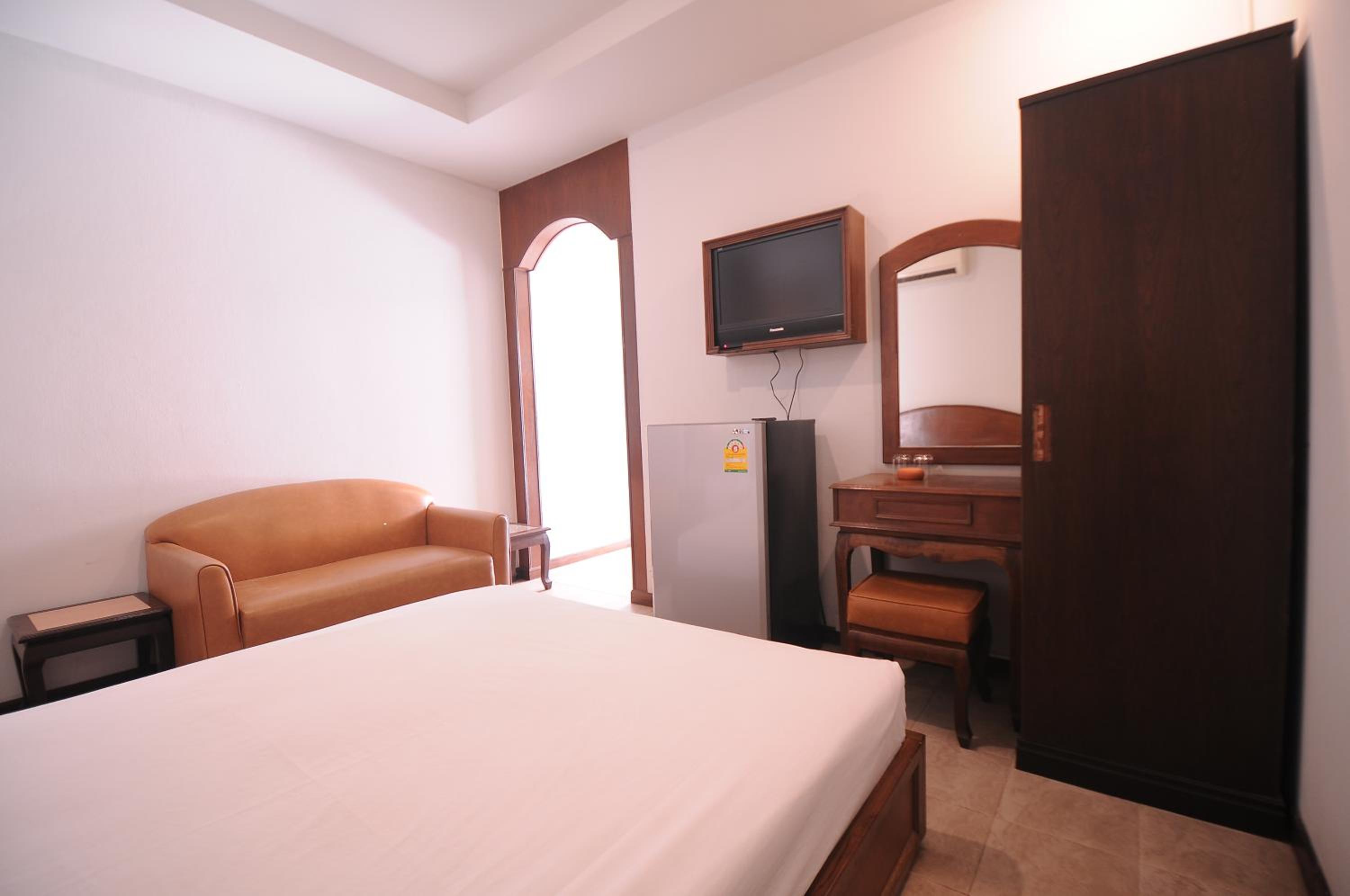 Standard Queen Room photo 1