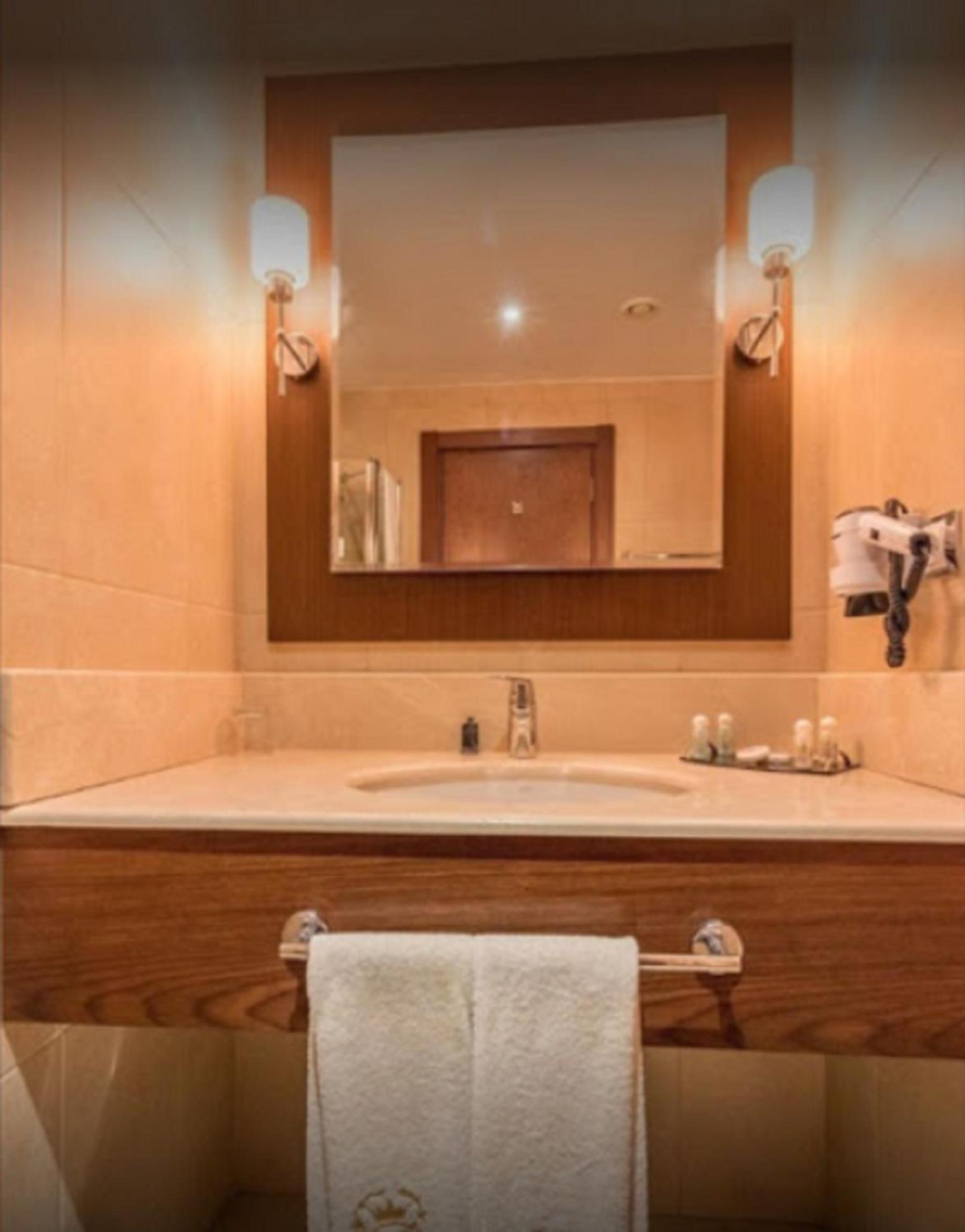 Single Room photo 2