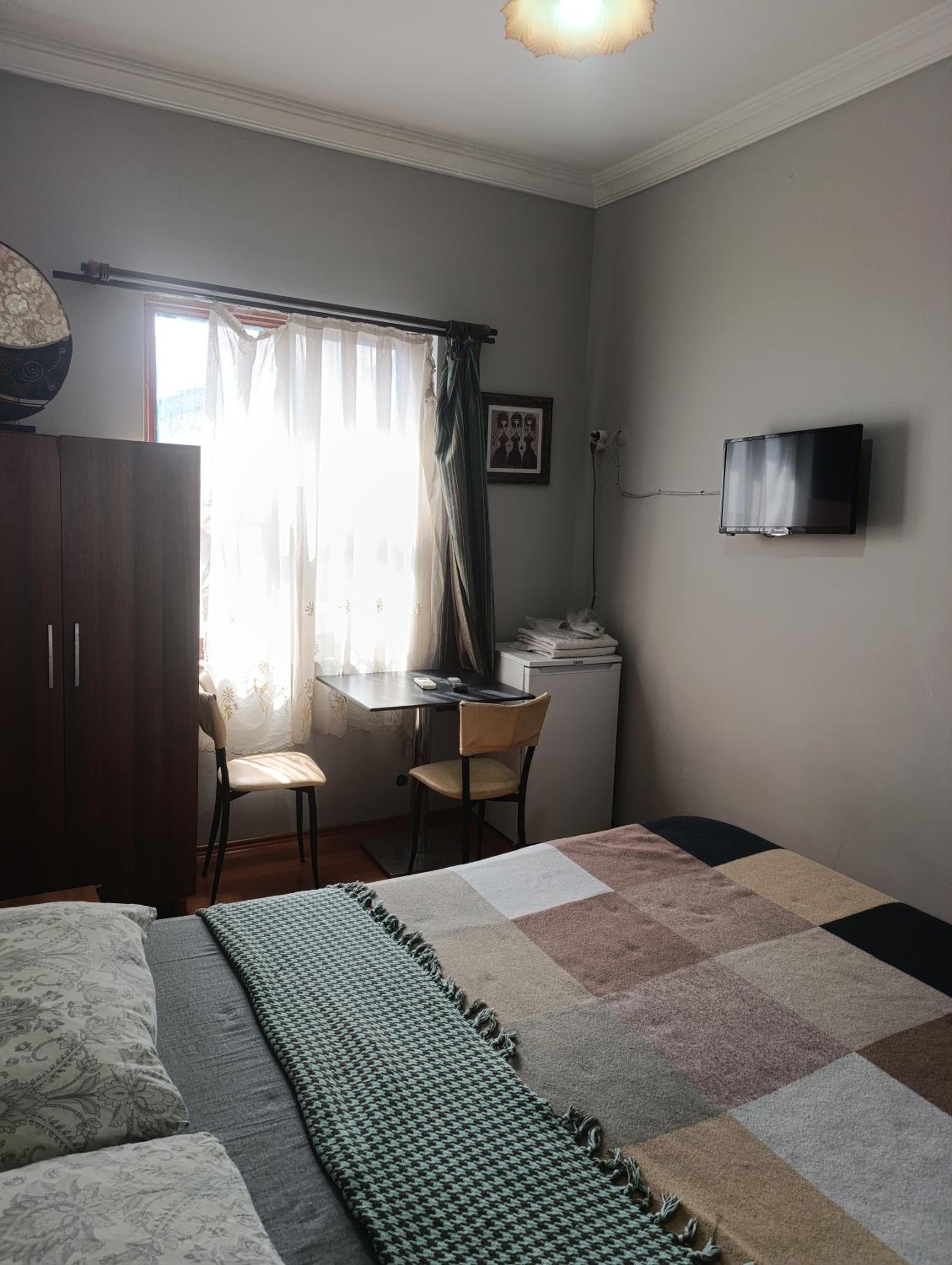 Double Room with Private Bathroom photo 3