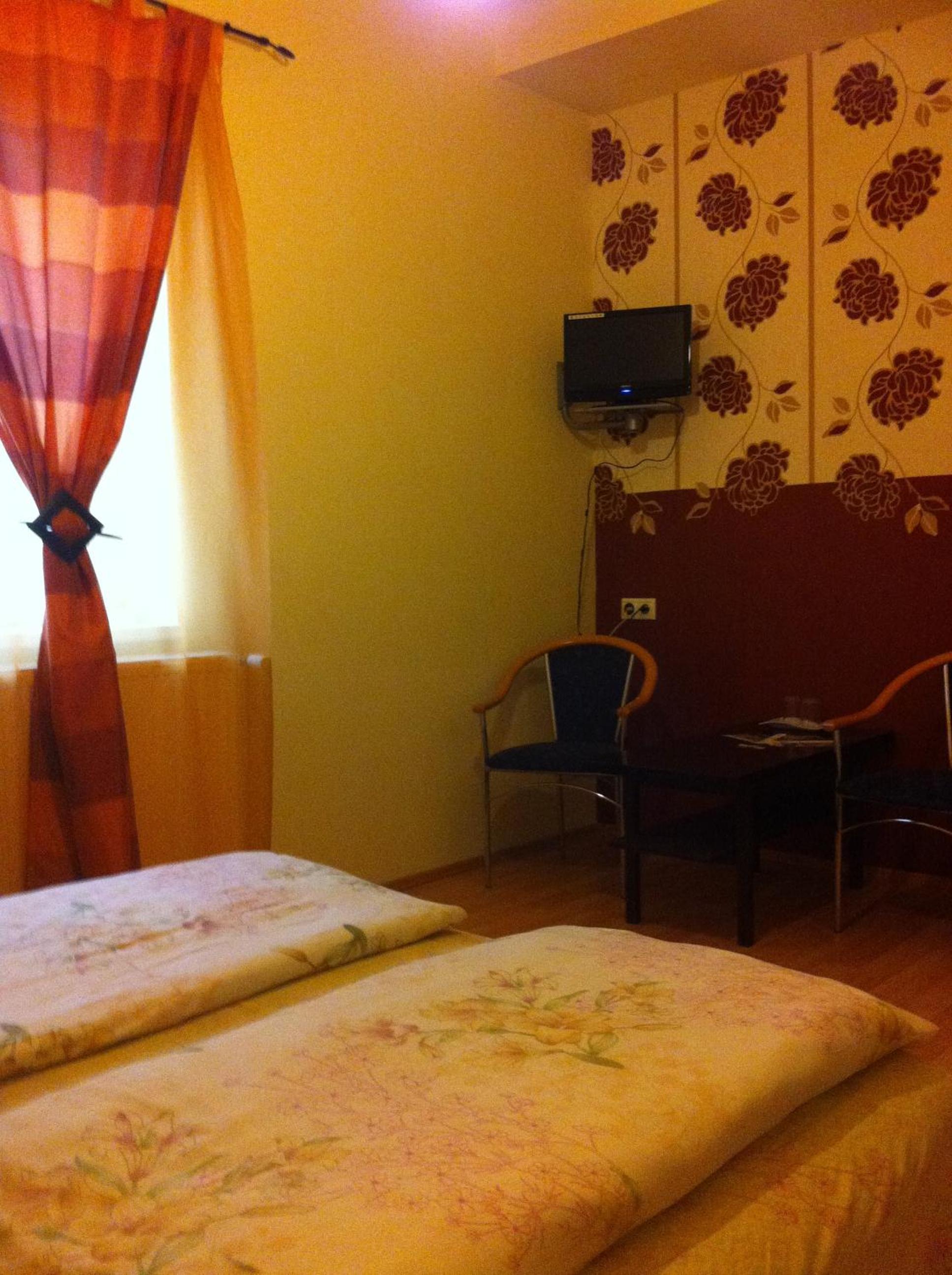 Double or Twin Room photo 2