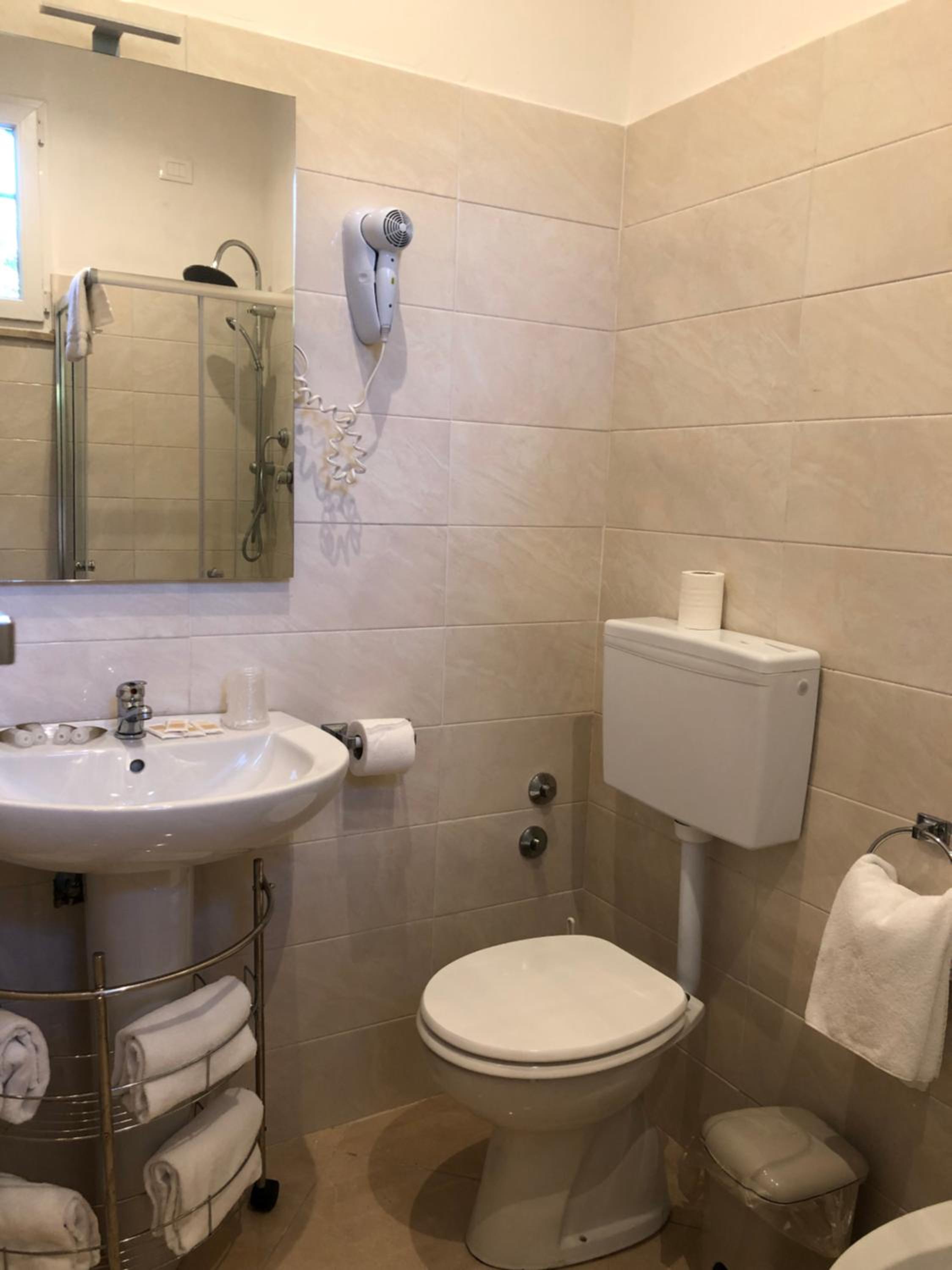 Quadruple Room - Separate Building - Photo 11