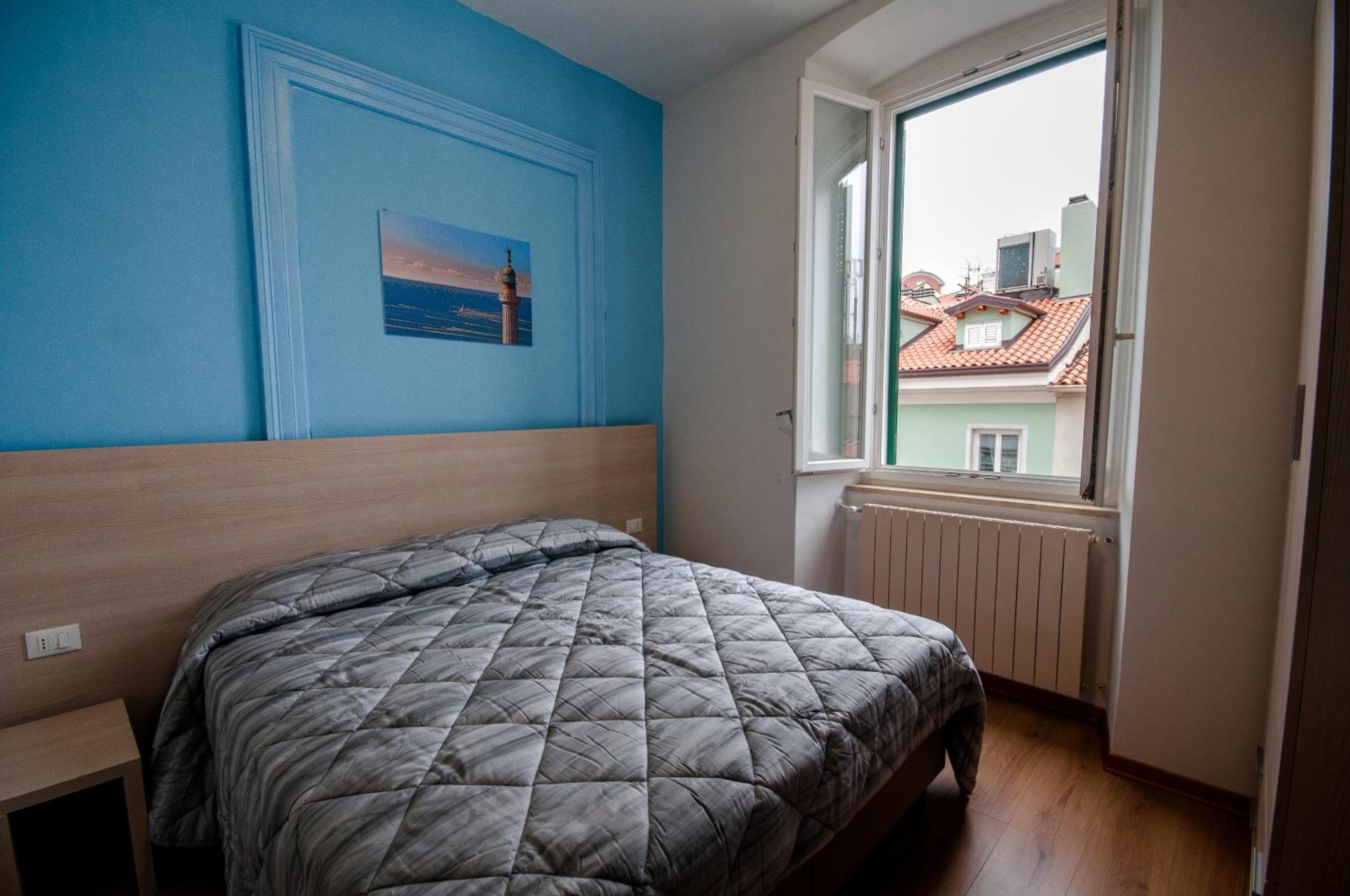 Deluxe Double or Twin Room photo 2