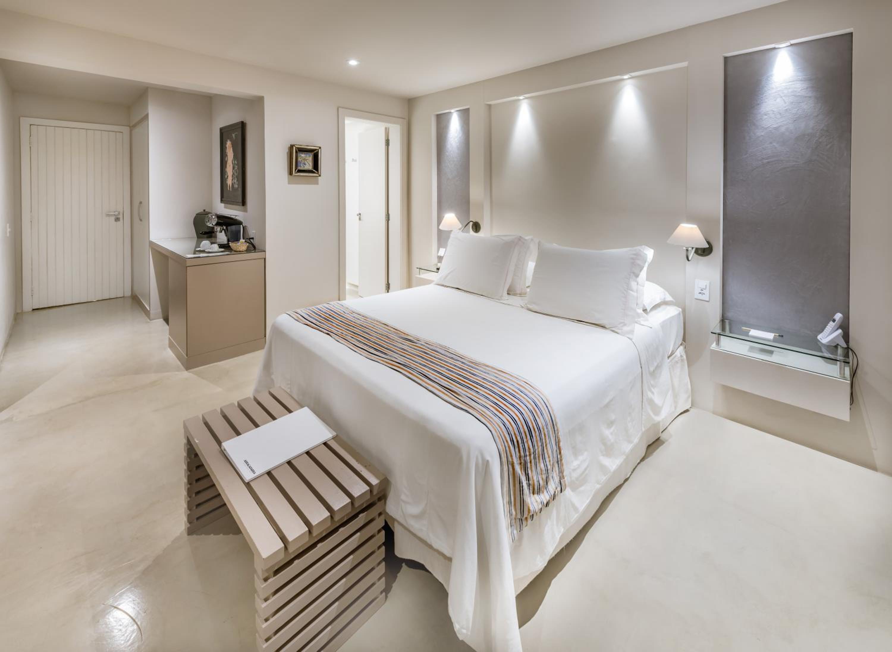 Deluxe Double Room with Sea View - Photo 2