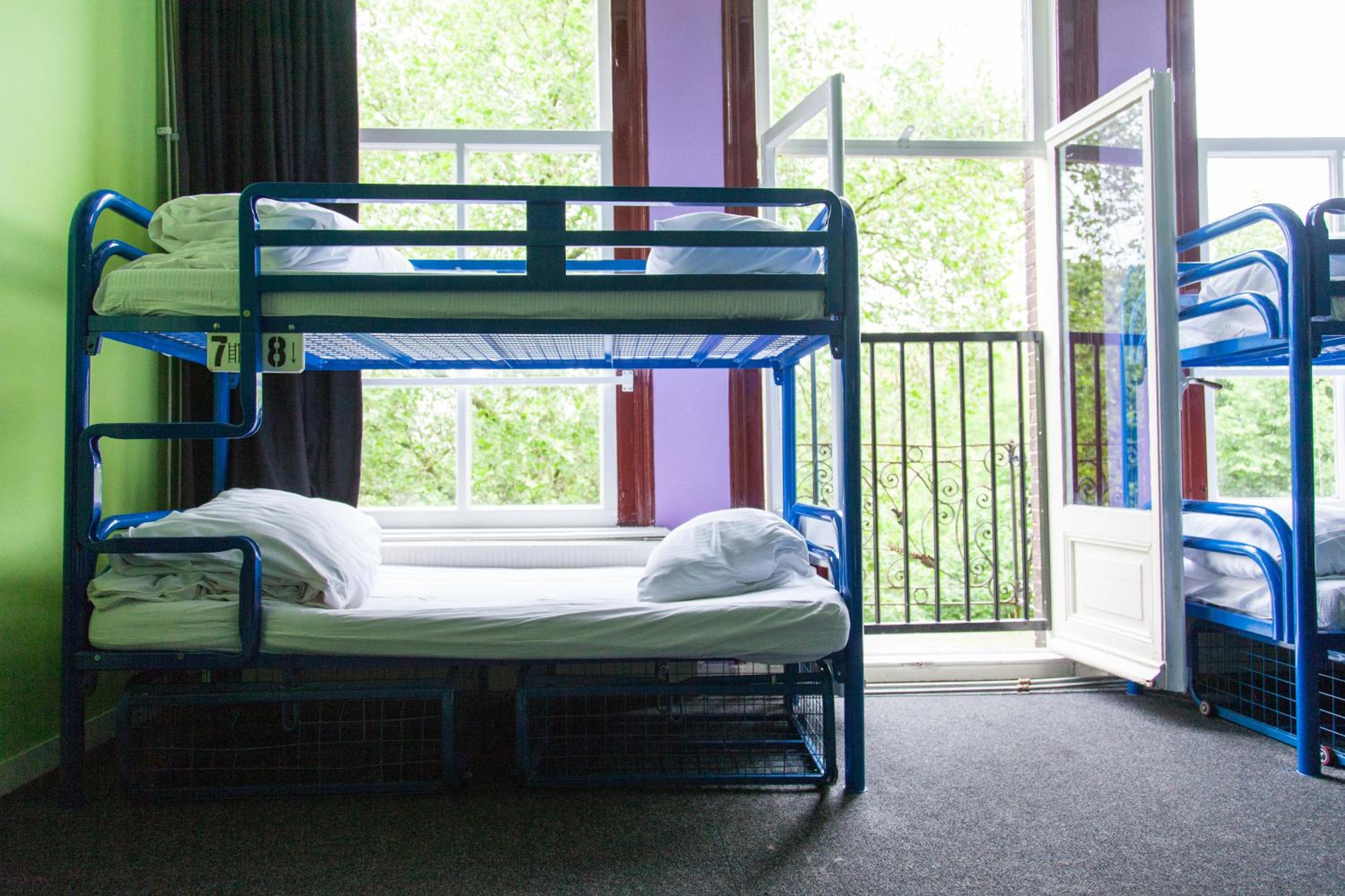 Bed in 10-Bed Mixed Dormitory Room photo 3