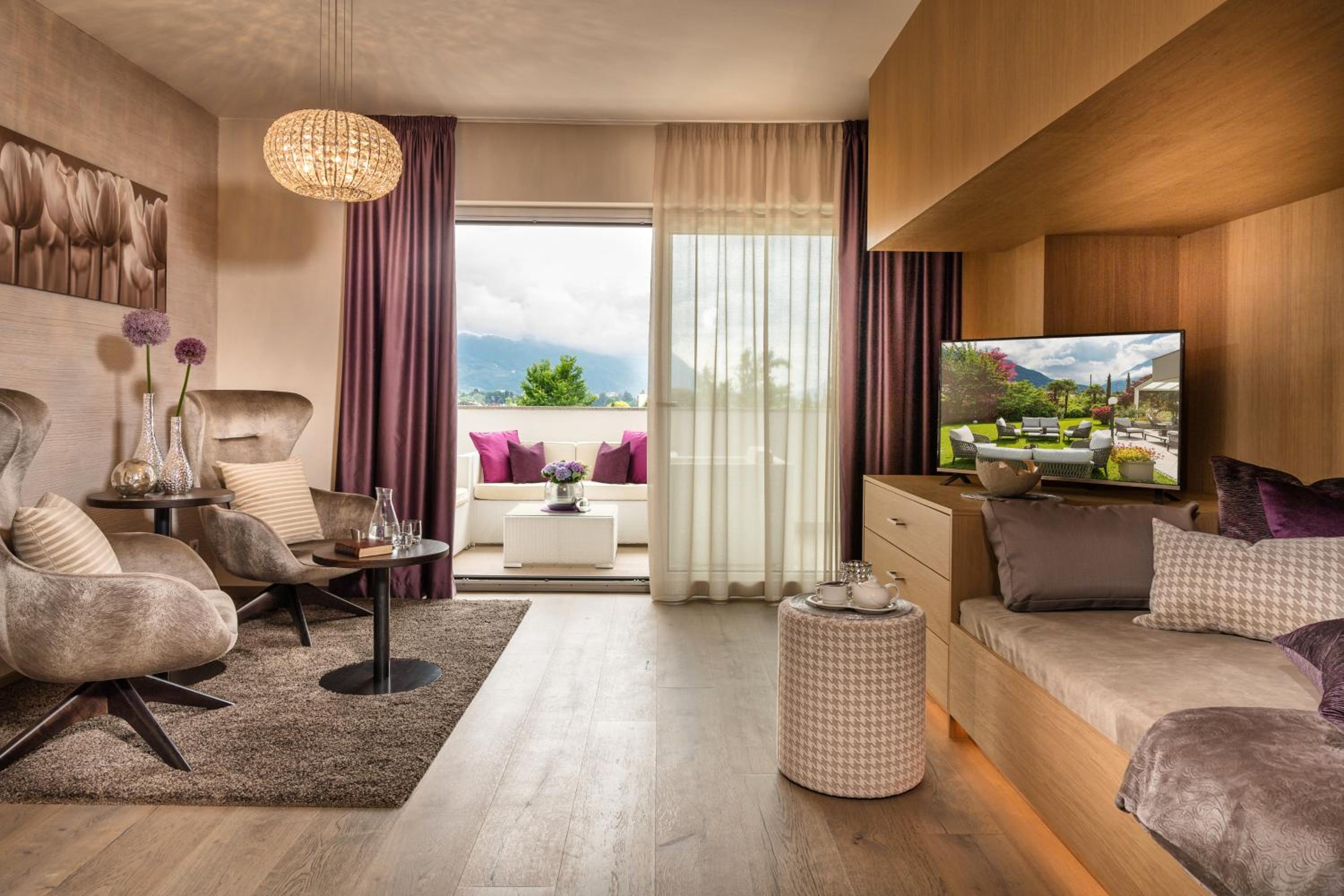 Suite with Garden View - Photo 4