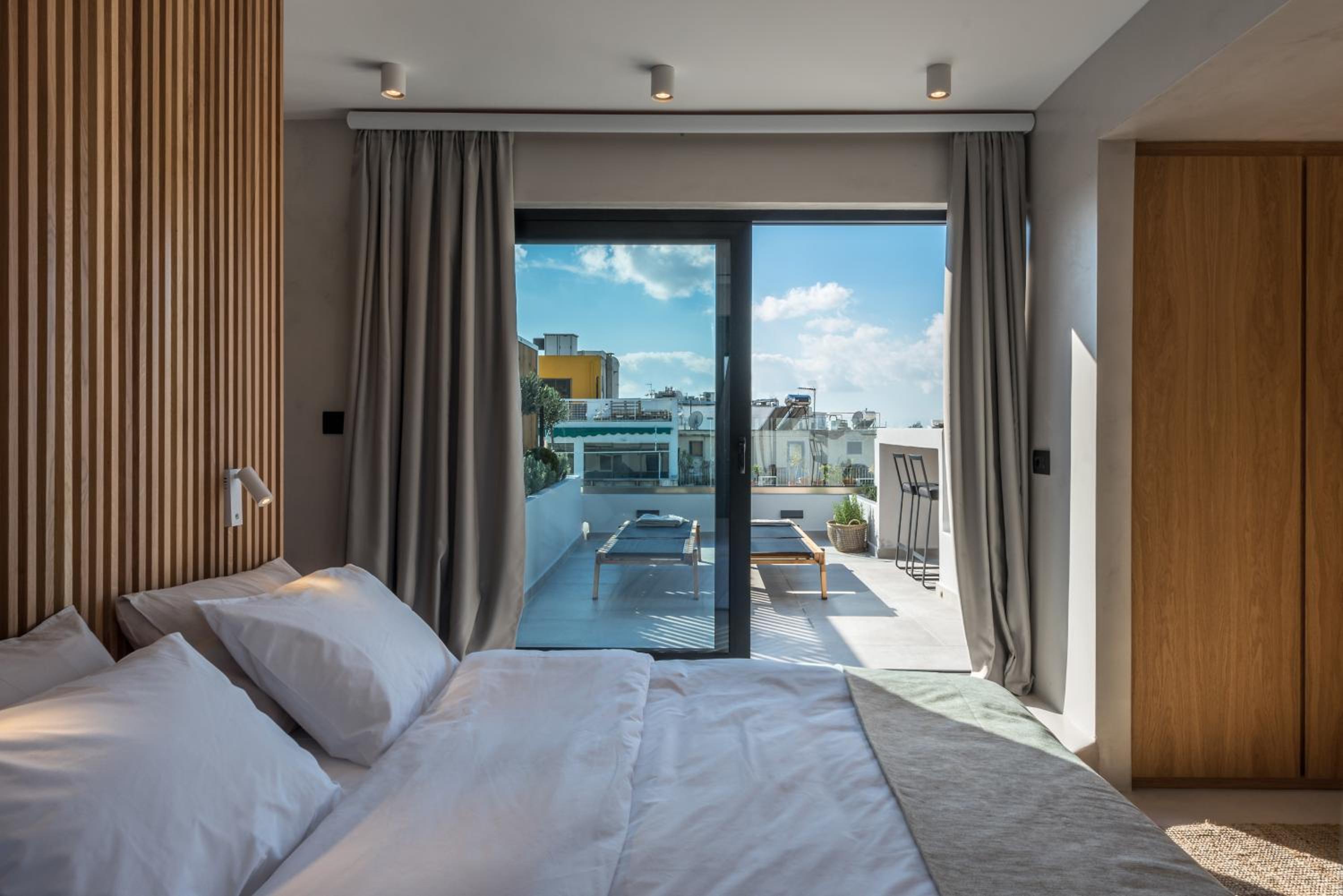 Penthouse Suite with Terrace with & Acropolis View photo 2