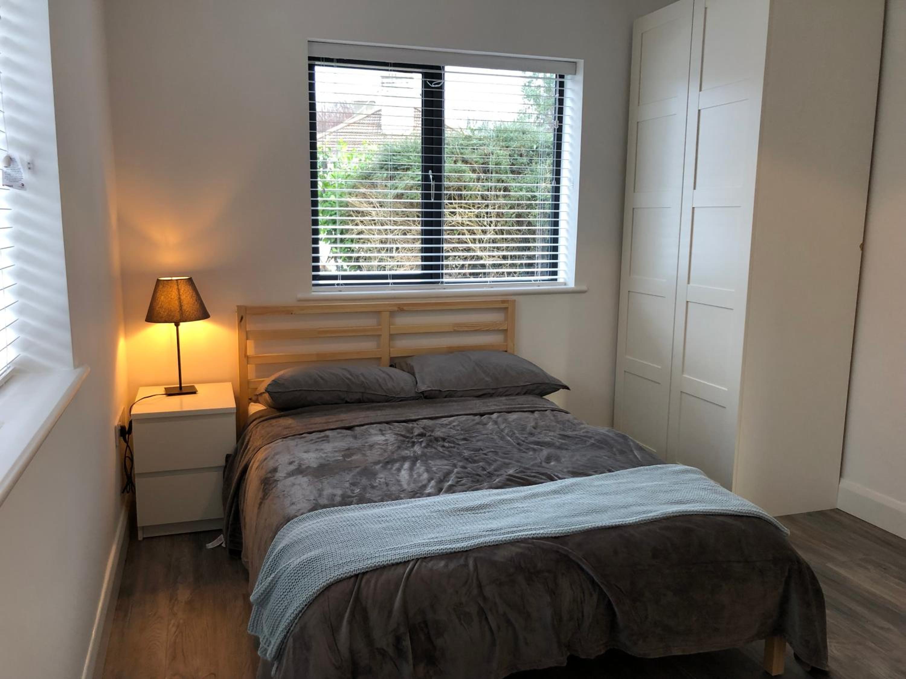 Three-Bedroom Apartment photo 2