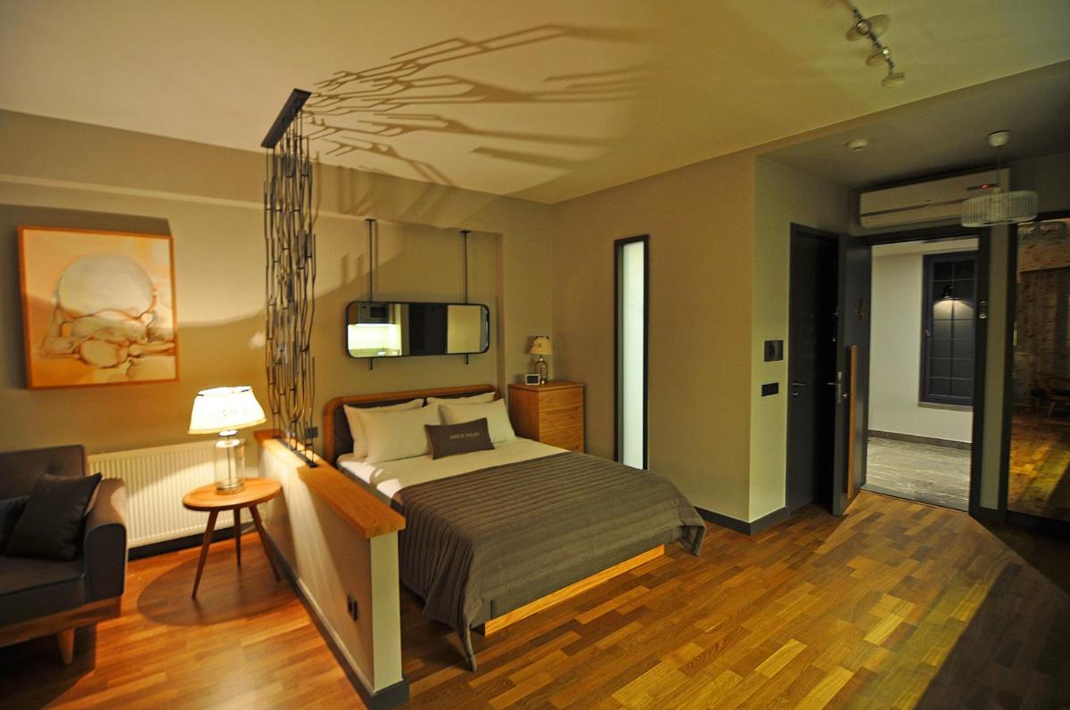 Studio Apartment photo 3