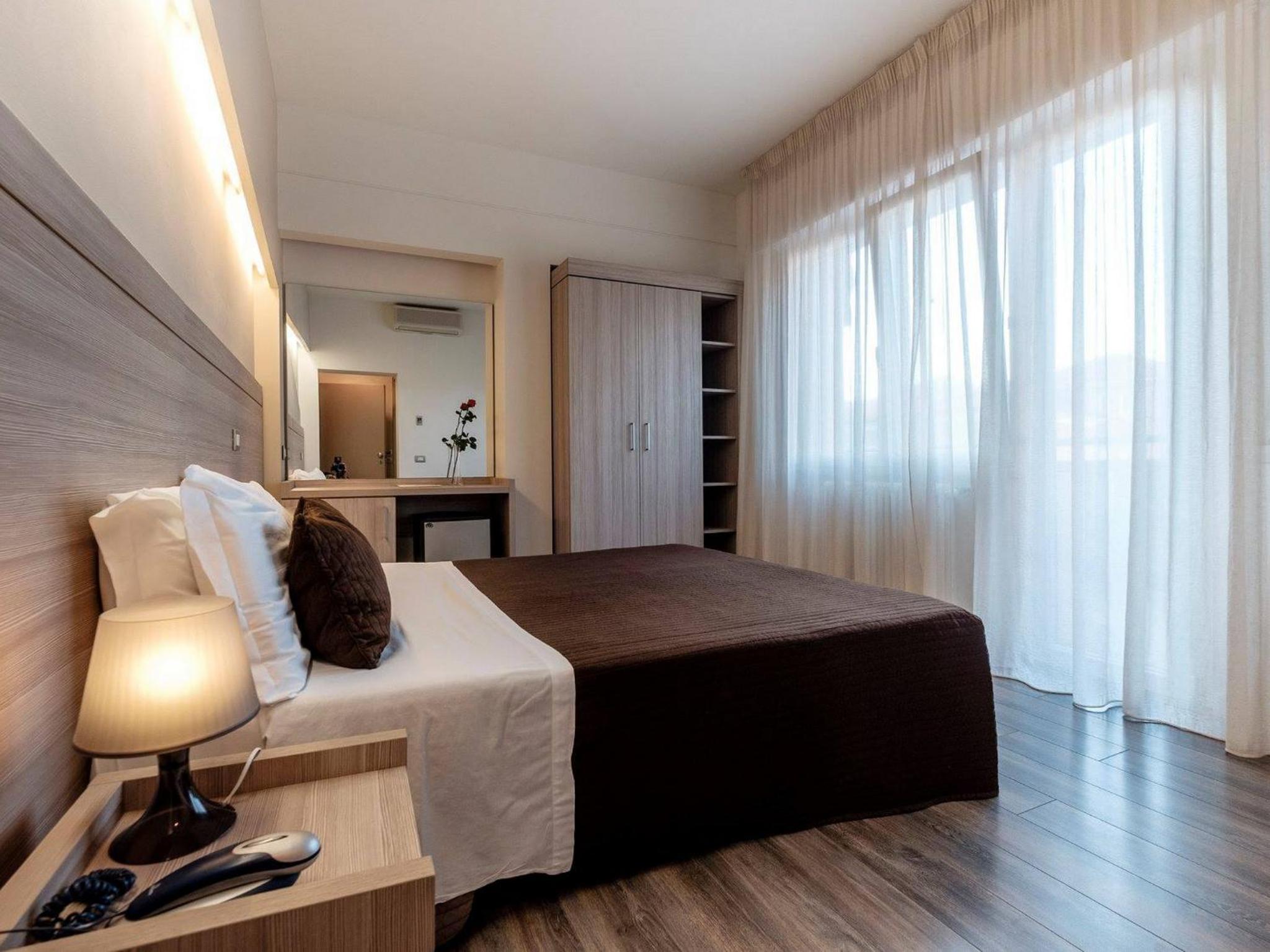 Superior Double Room - Photo 1
