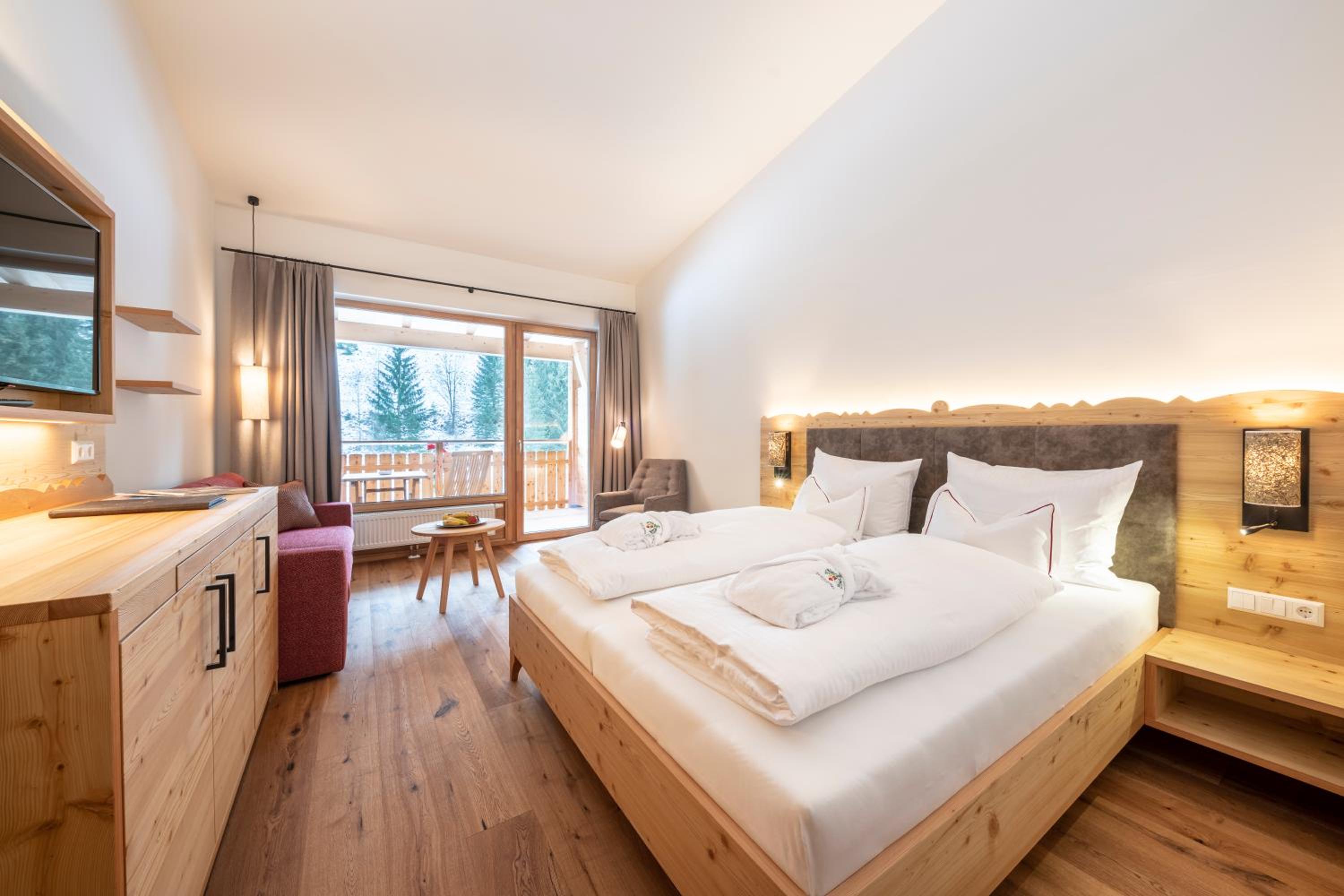 Premium Double Room with Balcony photo 1