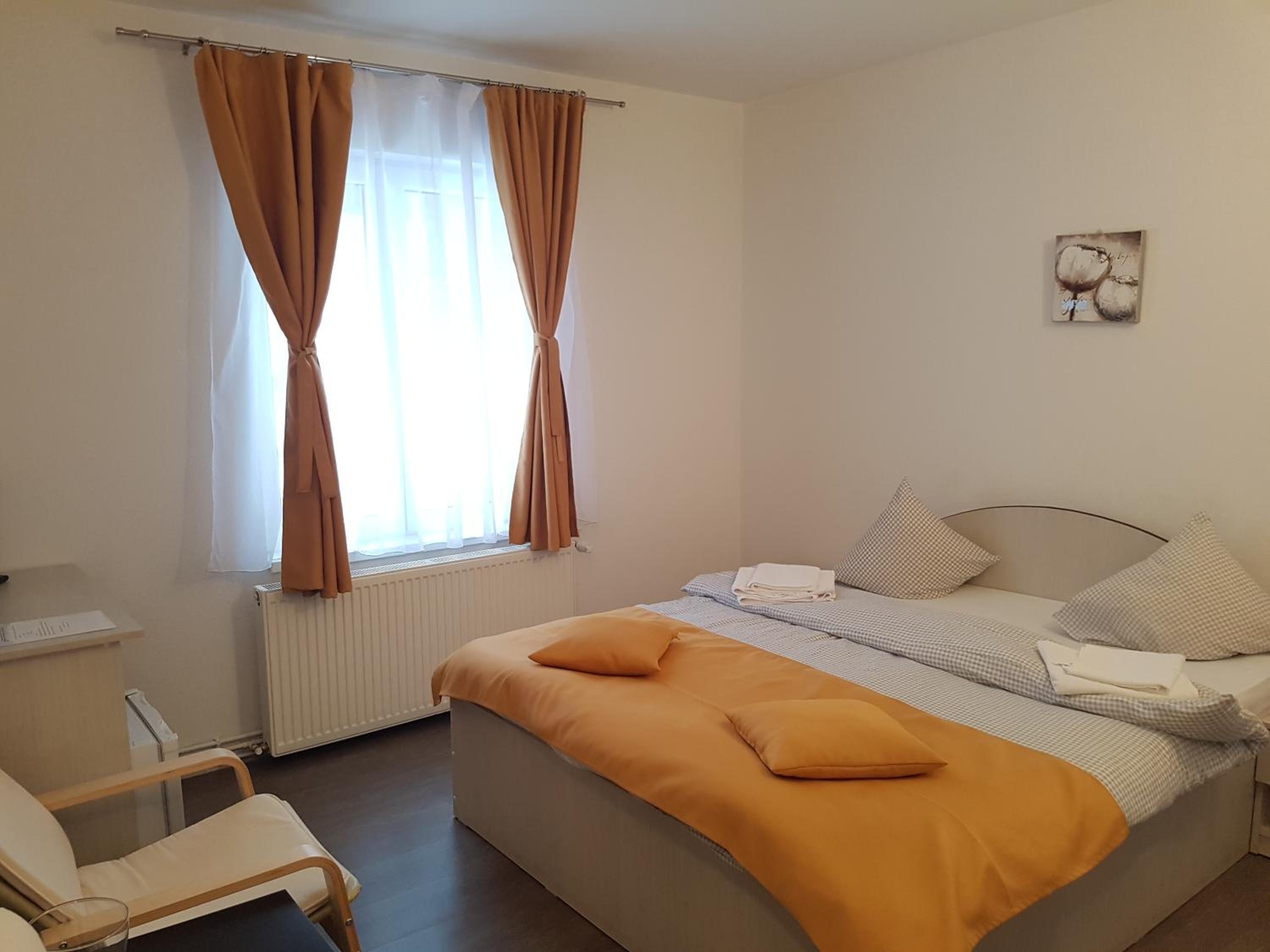 Double Room - Photo 1